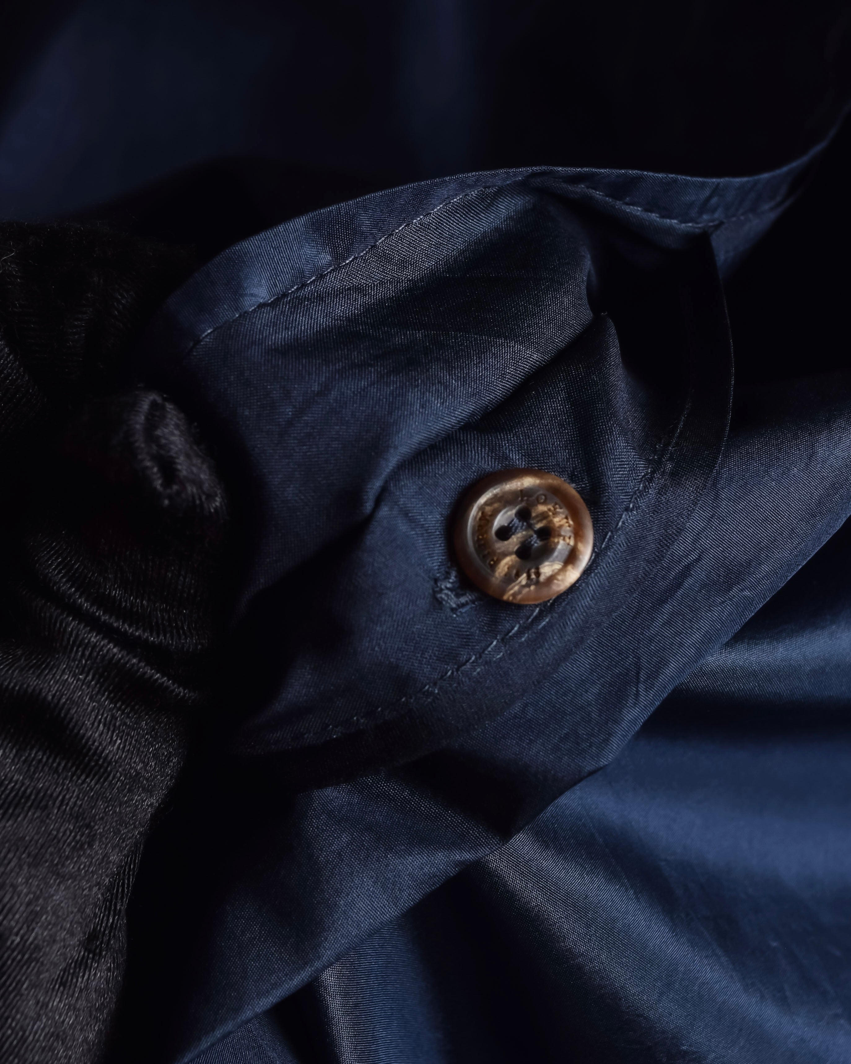 "LOEWE" 90's-00's Fly front silk shirt