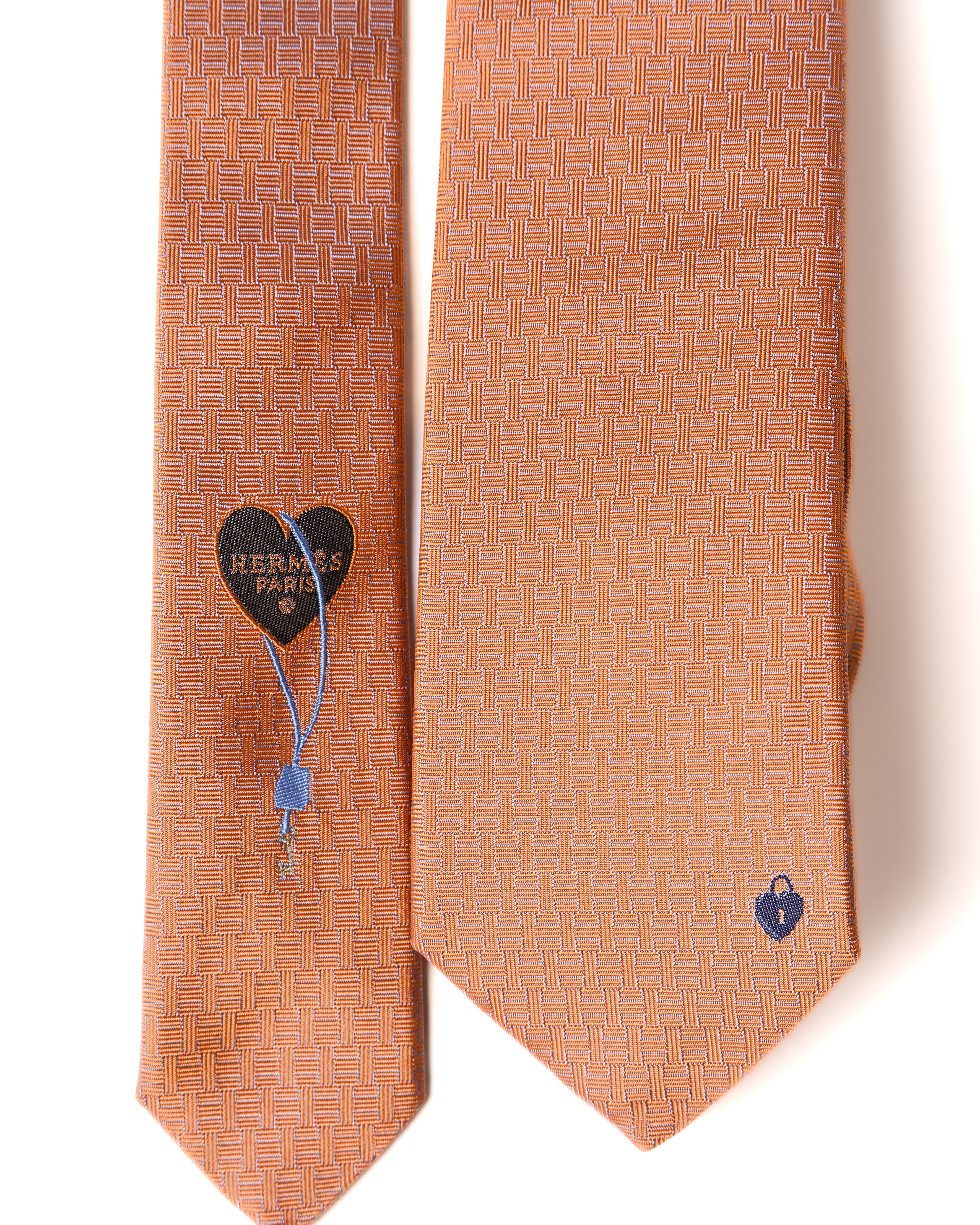 HERMES/ Heart Lock Motif H Patterned Silk Tie Orange