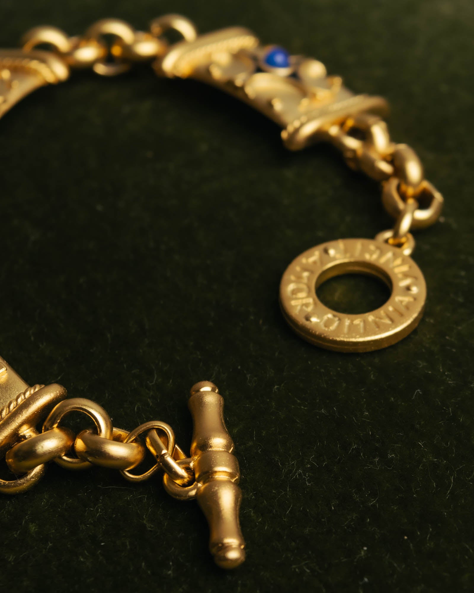 “Vintage“ 80's-90's Cabochon ornament bracelet