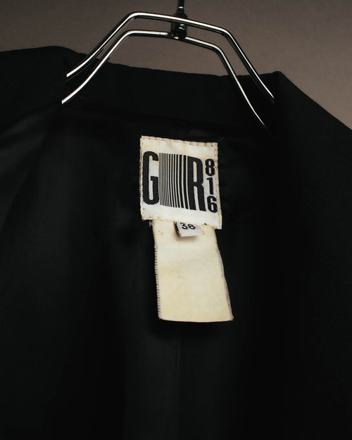 "GR 816" 90's Minimal black tailored blazer