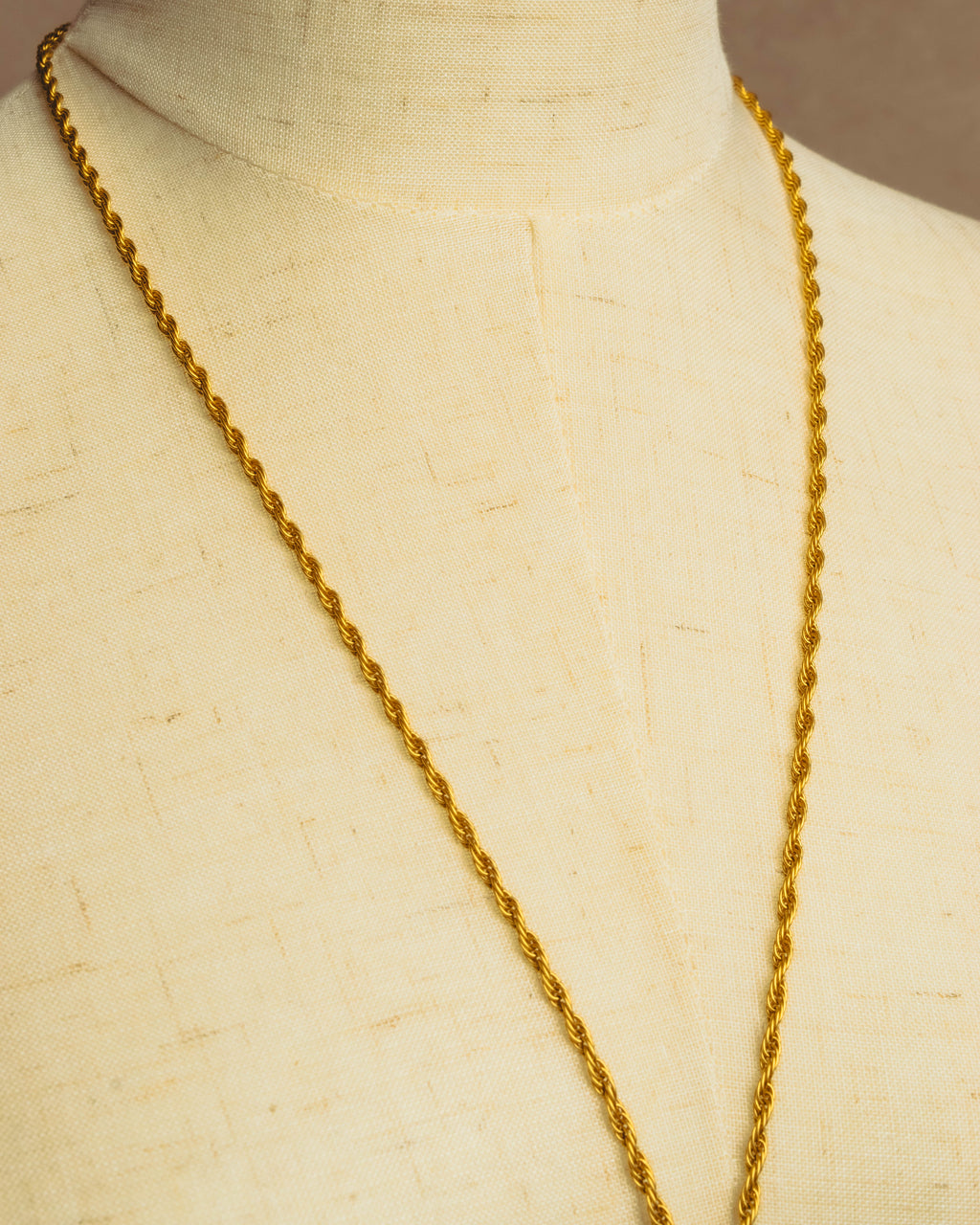 -SPECIAL- "YVES SAINT LAURENT" 80's-90's Baroque pearl textured gold pendant necklace