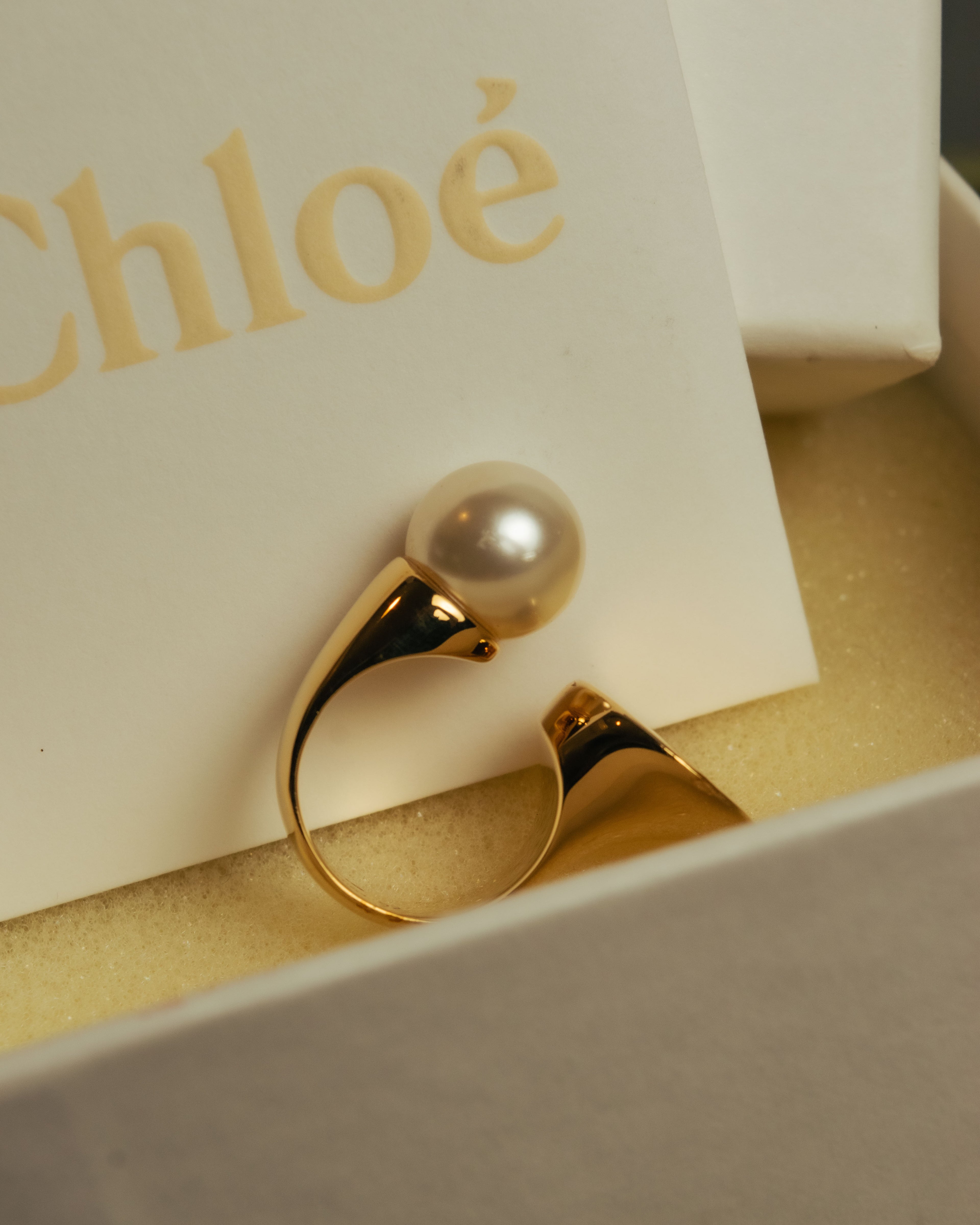 “Chloé” 2015-2016 darcey pearl fork ring