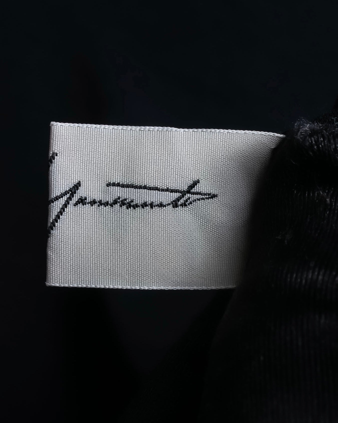 "YOHJI YAMAMOTO FEMME"
Sheer cotton round neck pullover