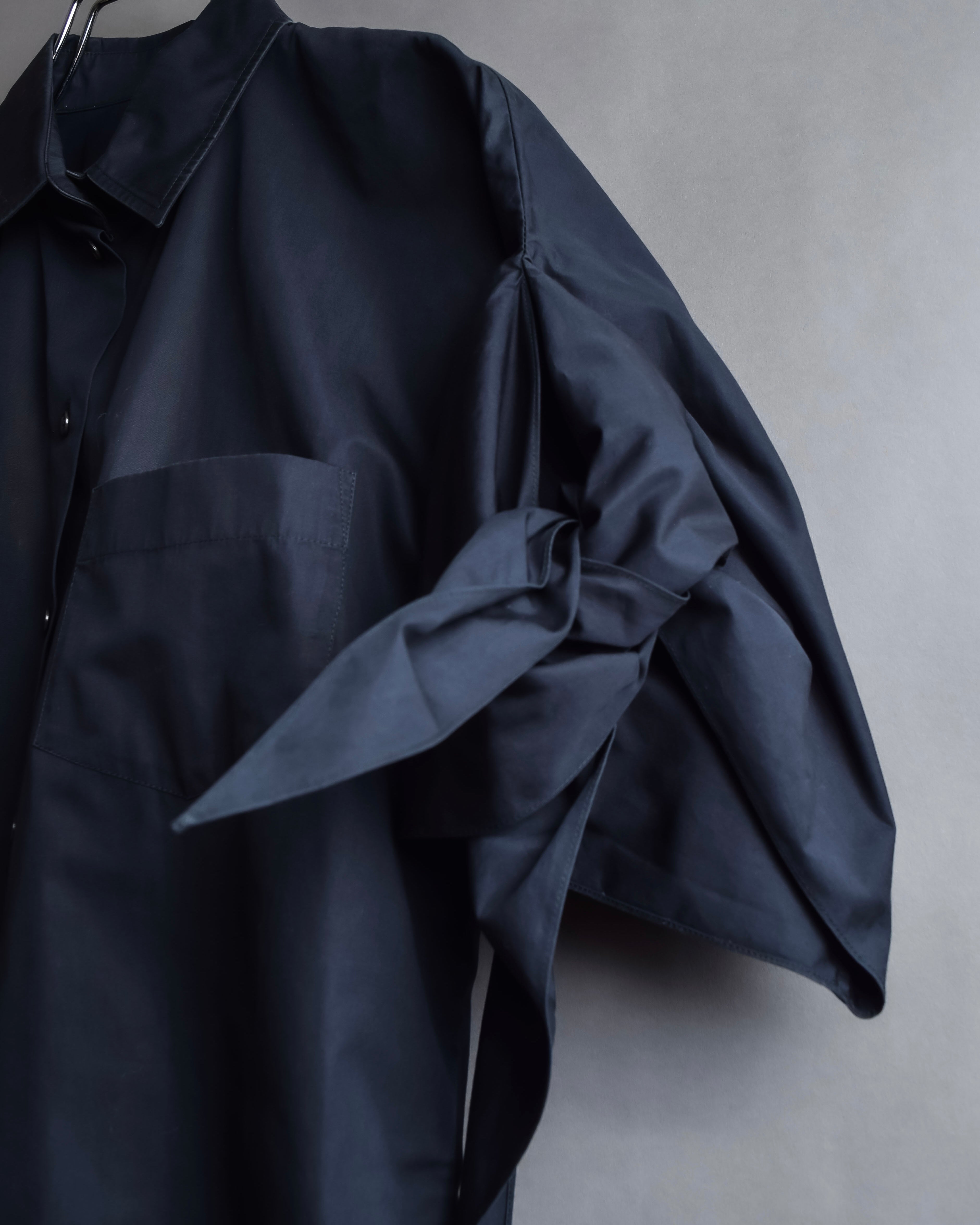 "HERMES" Gaultier period twisted sleeve cotton shirt