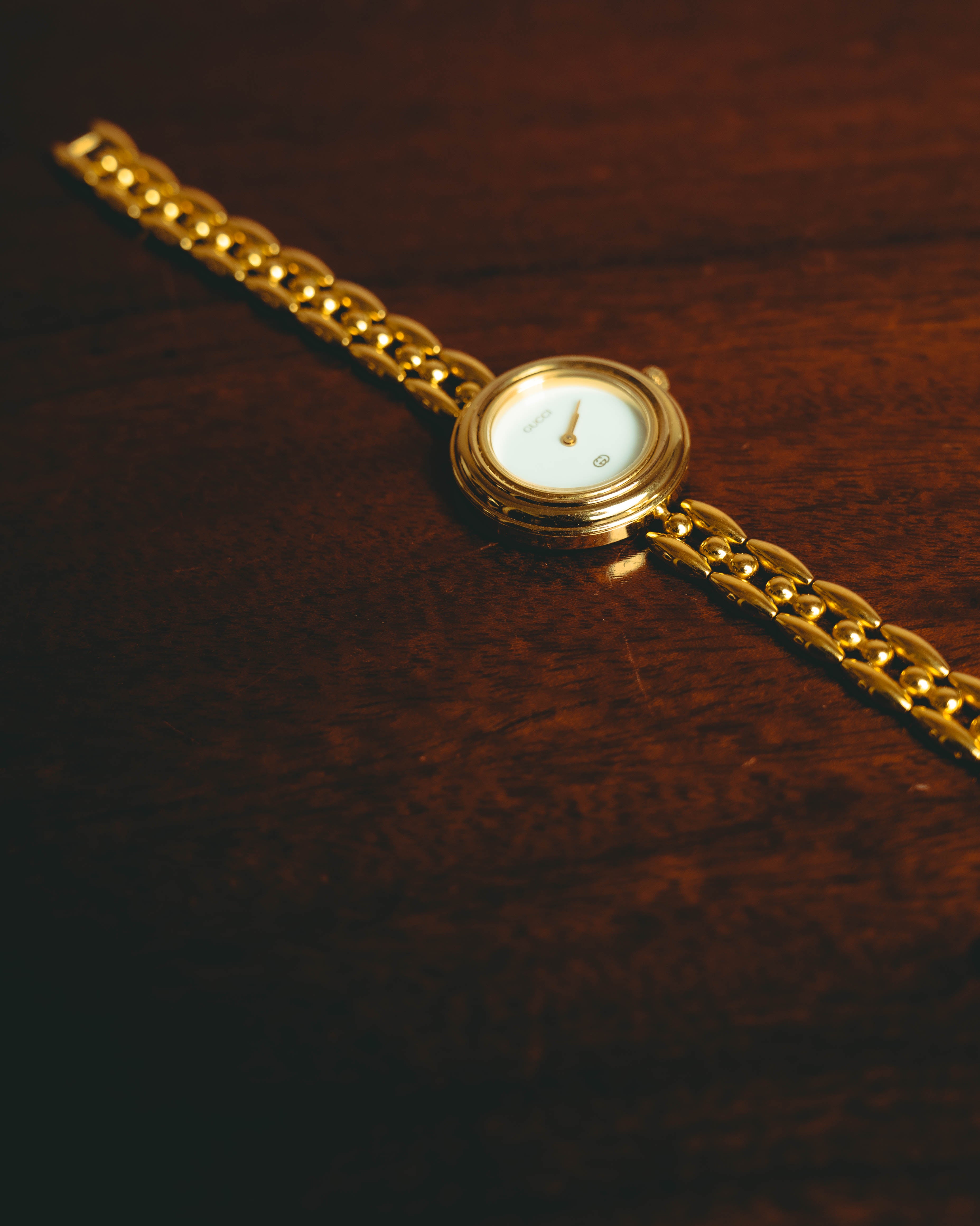 –SPECIAL– "GUCCI" 80's-90's Elegant gold tone wristwatch