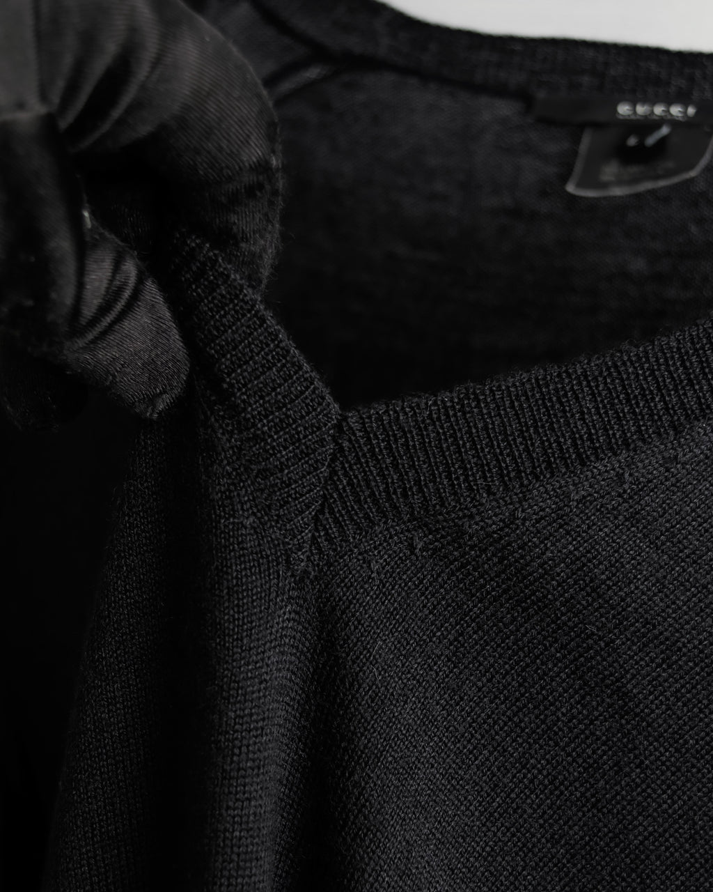 "GUCCI" G logo embroidered silk mix V-neck knit