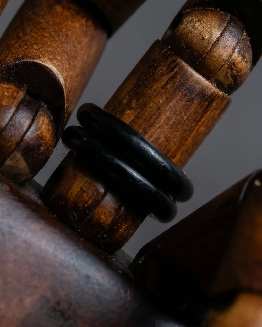 "Christian Dior" Gold metal＆black enamel combination design ring