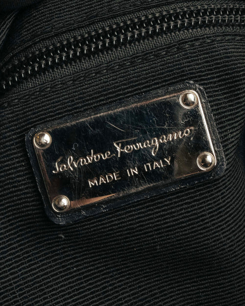"Salvatore Ferragamo" 00's Vintage crushed patent leather braided handle hobo bag