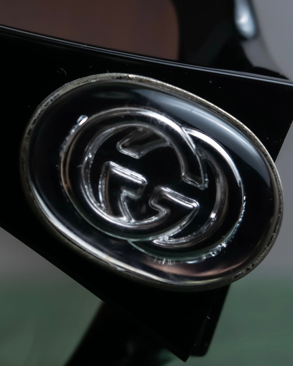 "GUCCI" Butterfly frame GG logo engraved sunglasses