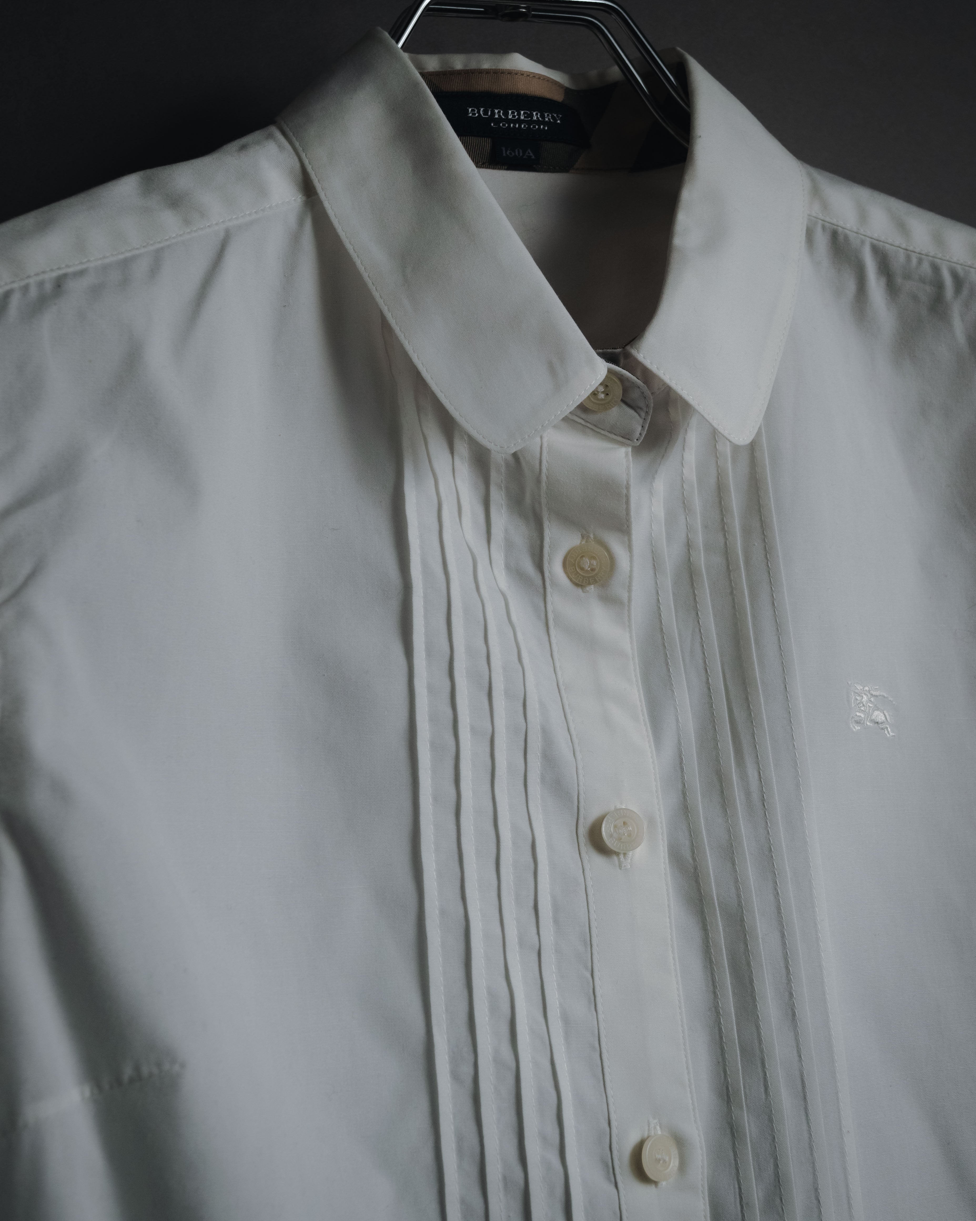 "BURBERRY LONDON" 2010-2014 pintuck tuxedo-front dress shirt
