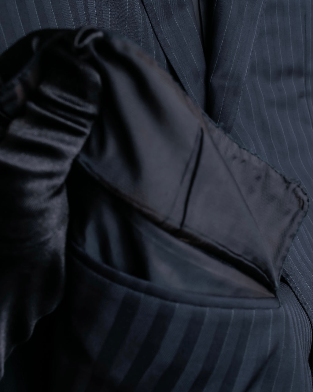 "LOUIS VUITTON" 2 button relaxed tailored jacket & no tuck tapered slacks set up