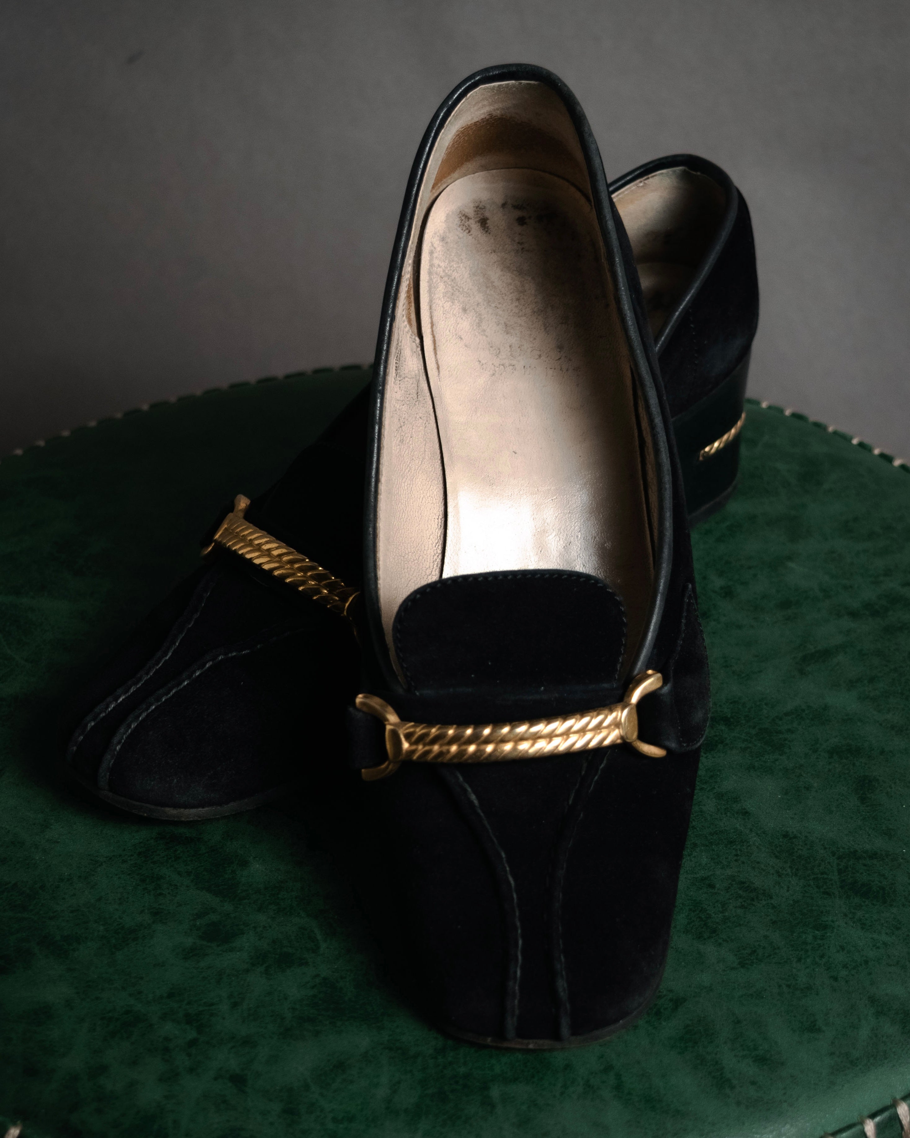 “GUCCI” 90’s-00’s Suede twist horsebit heeled loafers