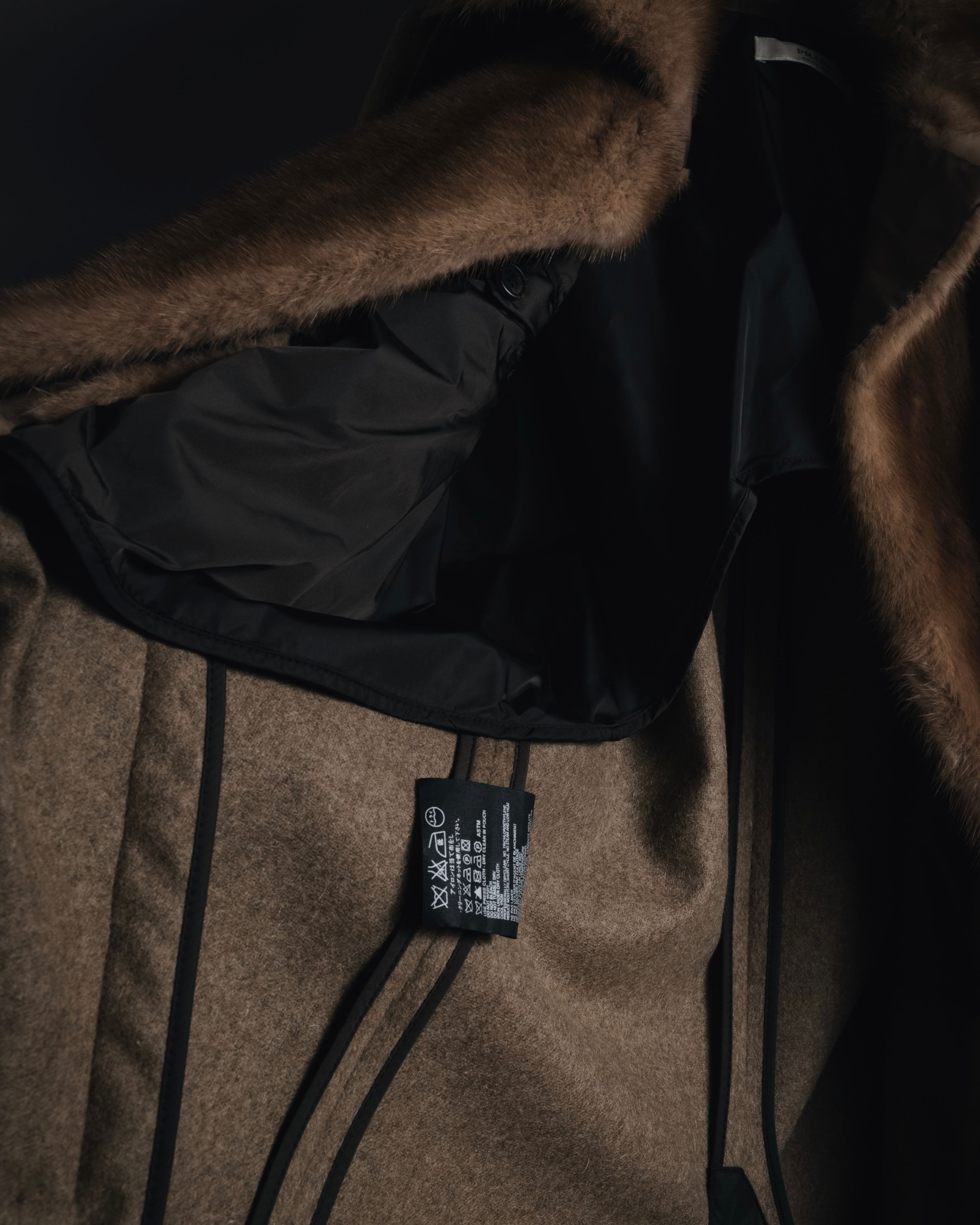 "PRADA" 90’s-00’s embellished fur-collar stretch tech coat