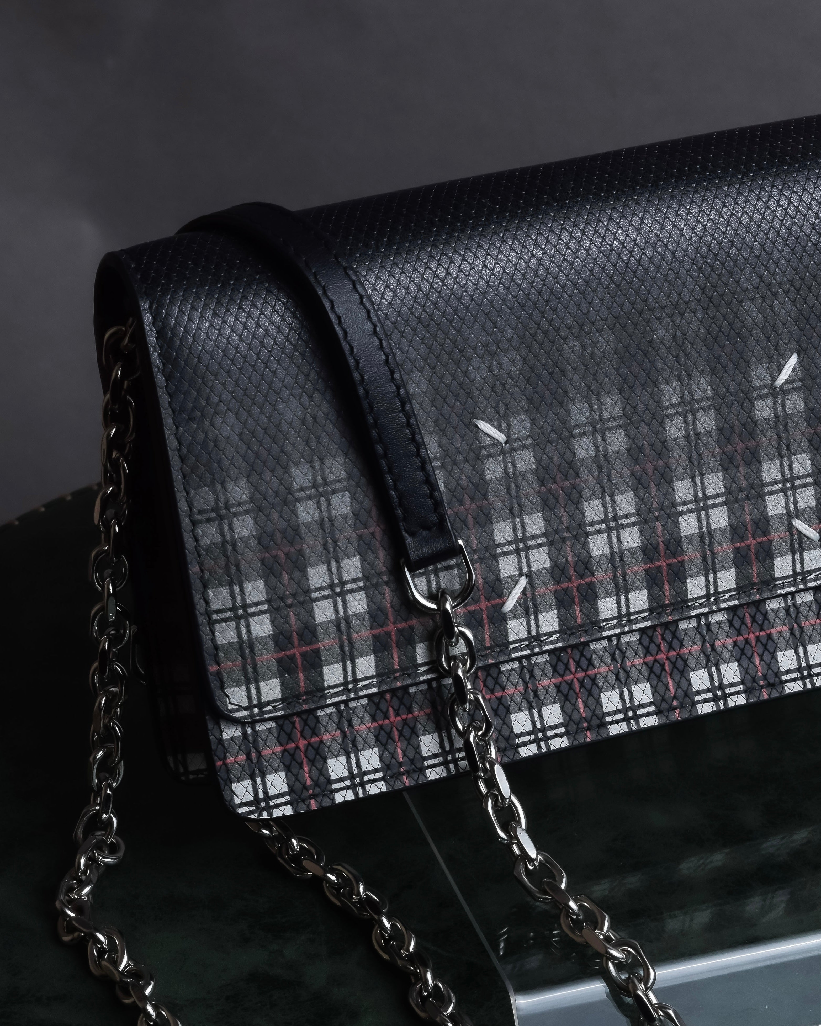 "MAISON MARGIELA" Check pattern gradient design chain shoulder leather wallet bag