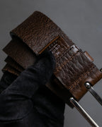 "GUCCI" Large buckle grained leather belt