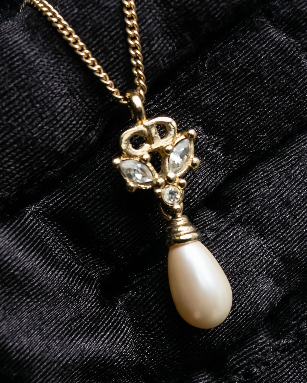 "Christian Dior" Pearl bijou gold chain necklace
