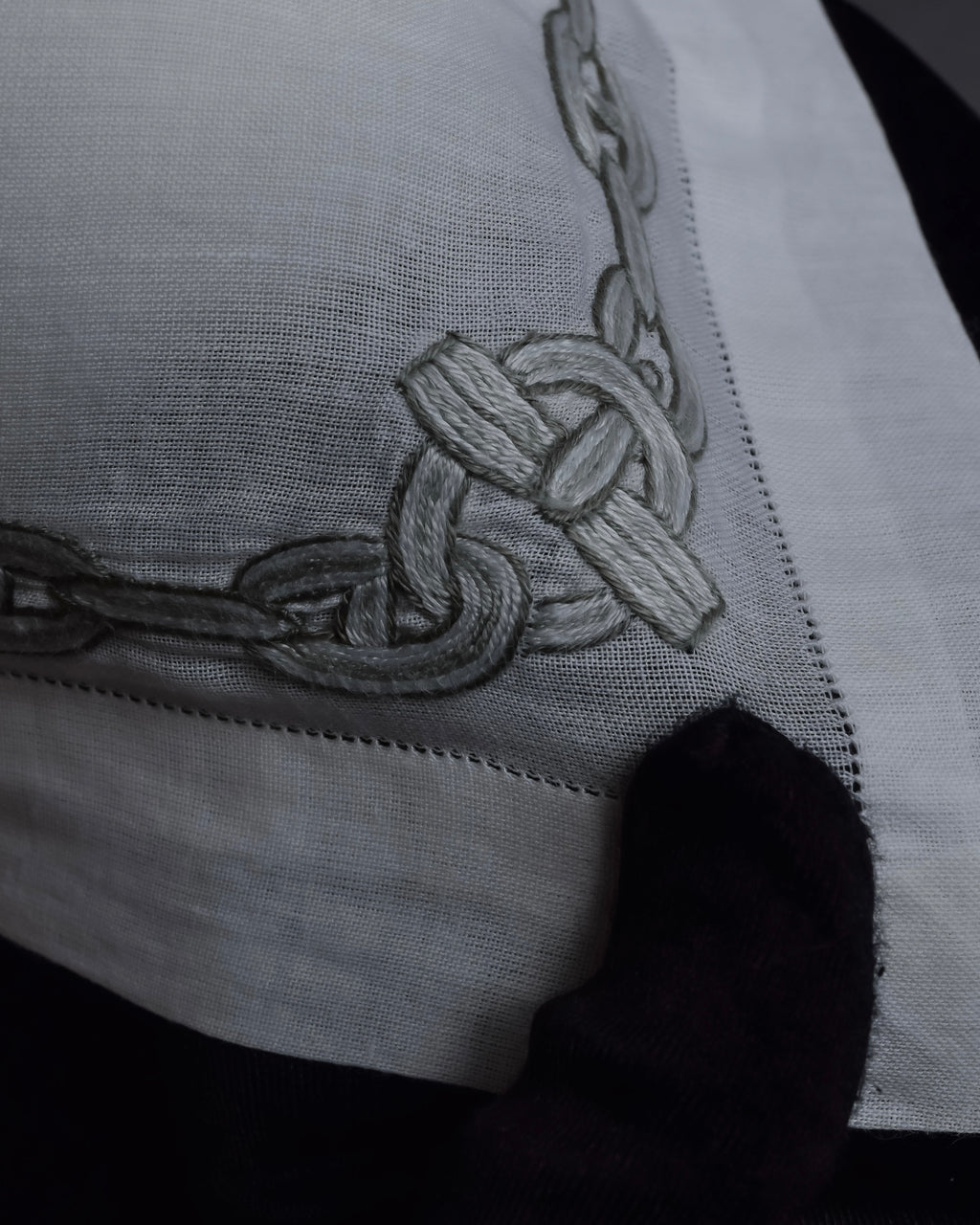 "HERMES" Embroidered knot border cotton scarf