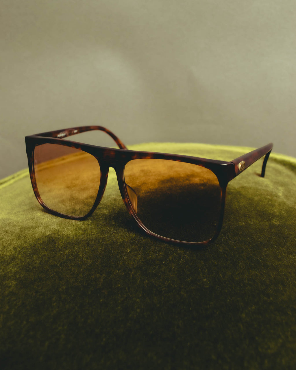 "Yves Saint Laurent" 80's Oversized tortoiseshell square sunglasses