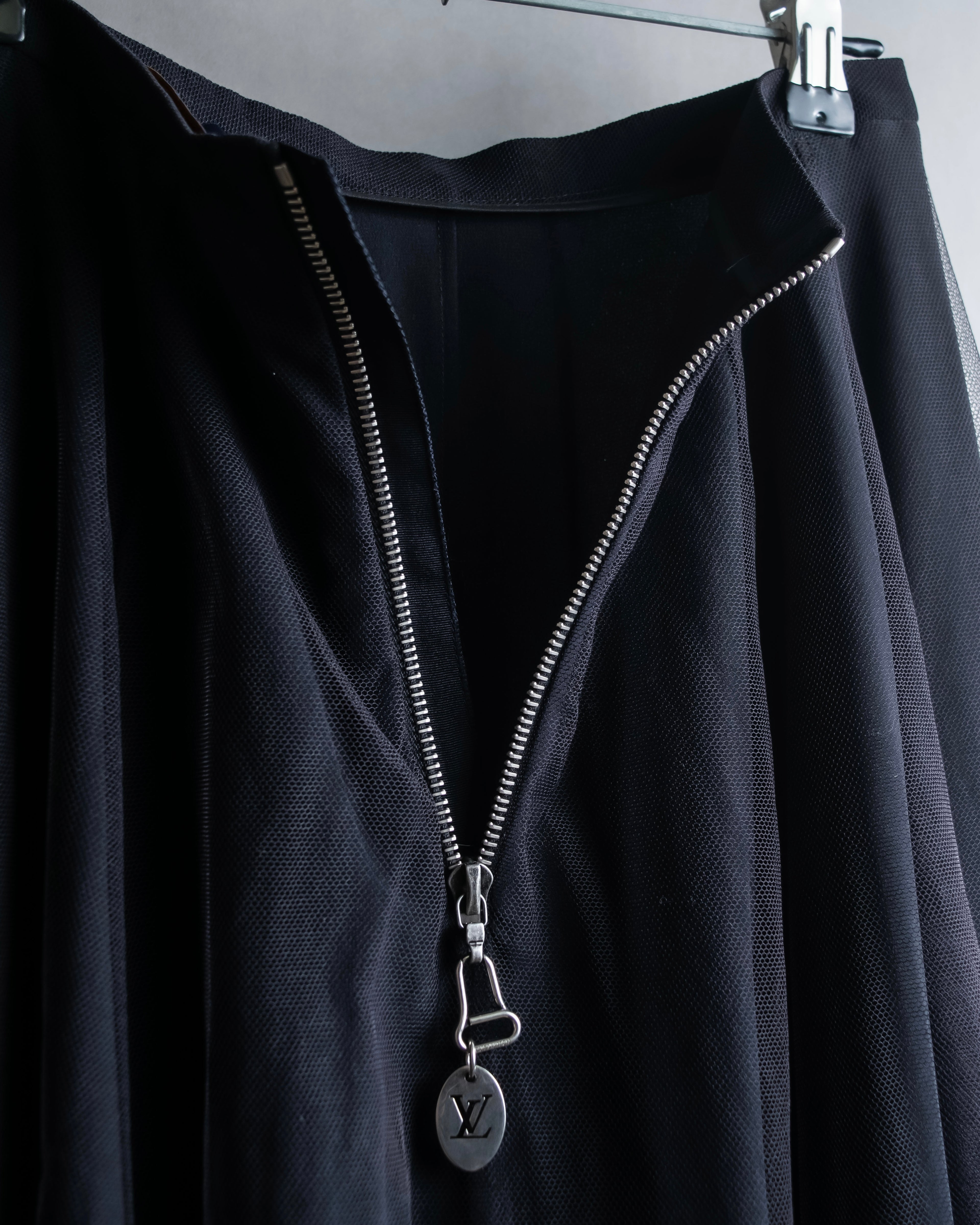 "LOUIS VUITTON" Tiered embroidered design flared skirt