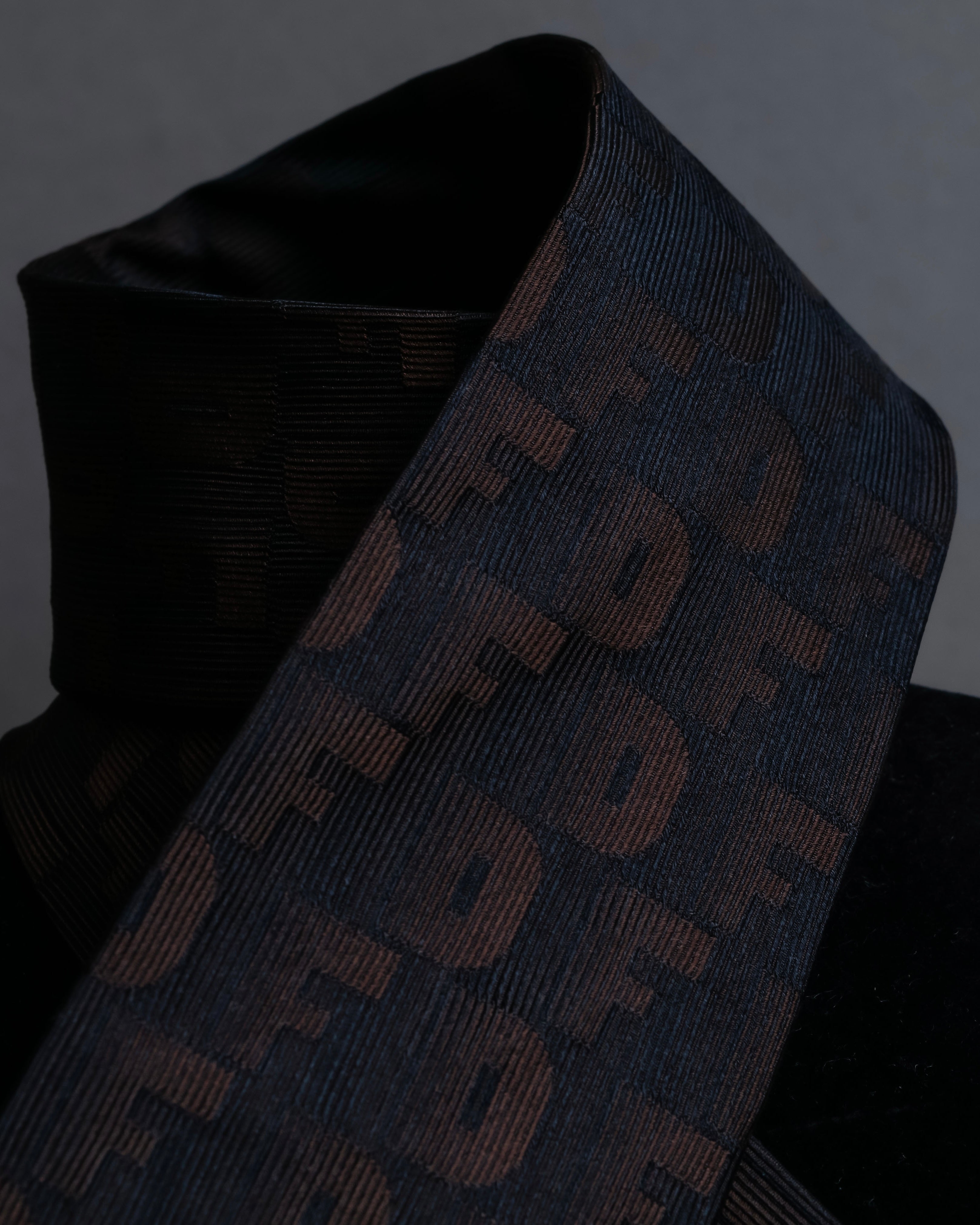 "DOMINIQUE FRANCE" Logo engraved silk necktie