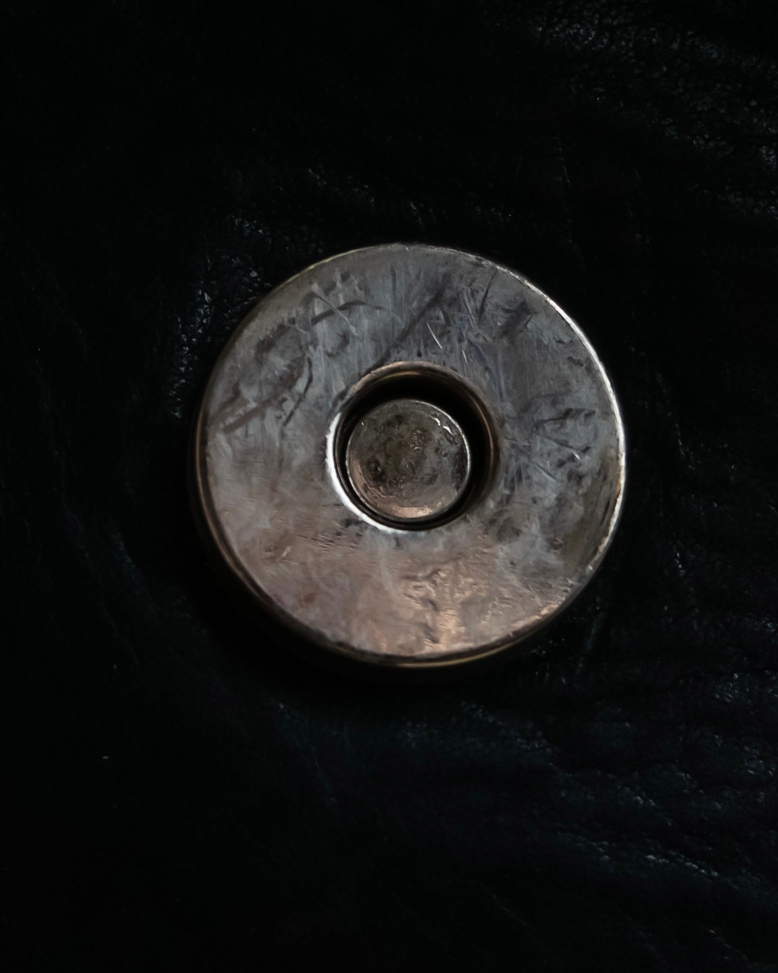 "FENDI" Hand stitched design leather hand bag