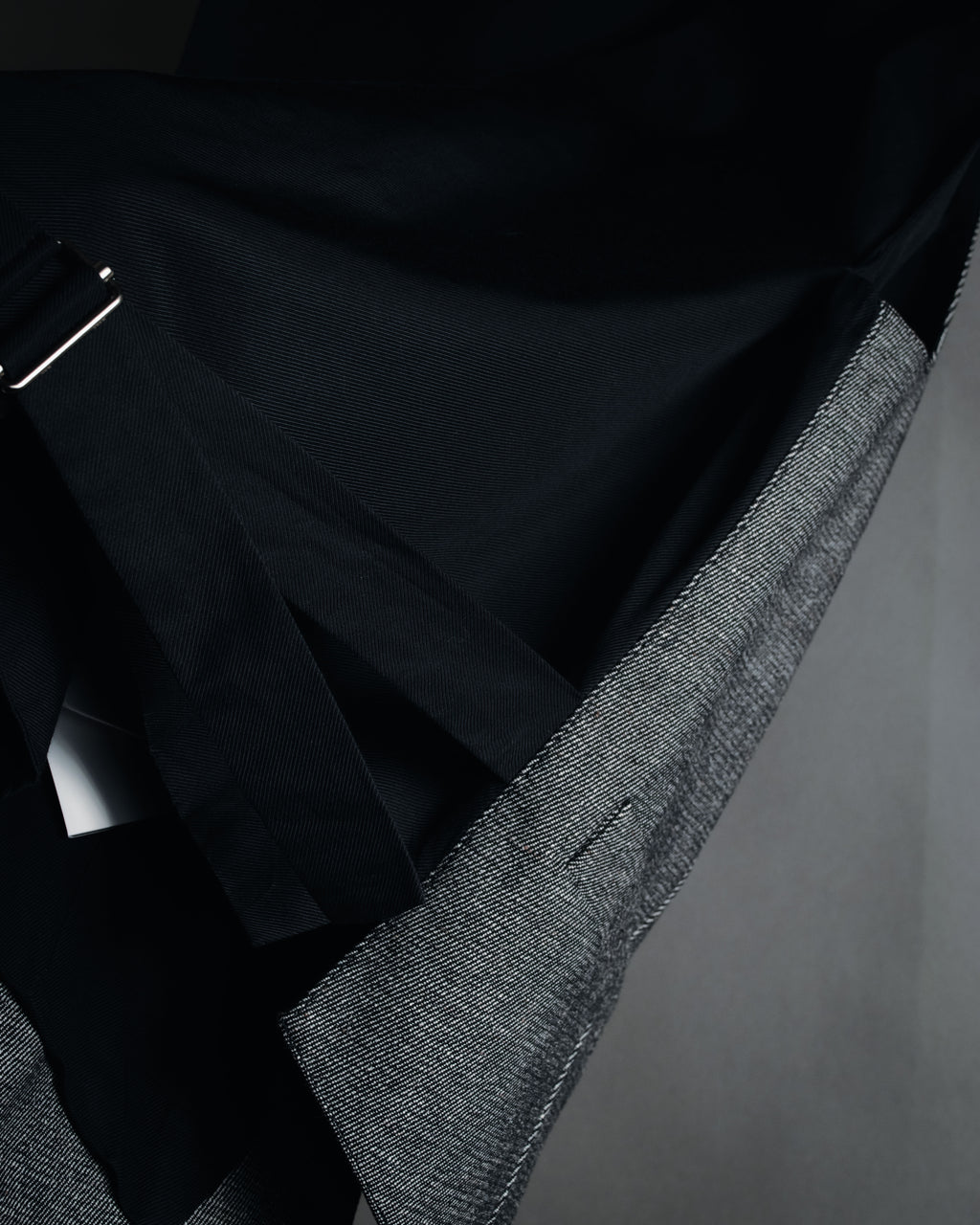 "Christian Dior" 23SS half double-breasted structured gilet