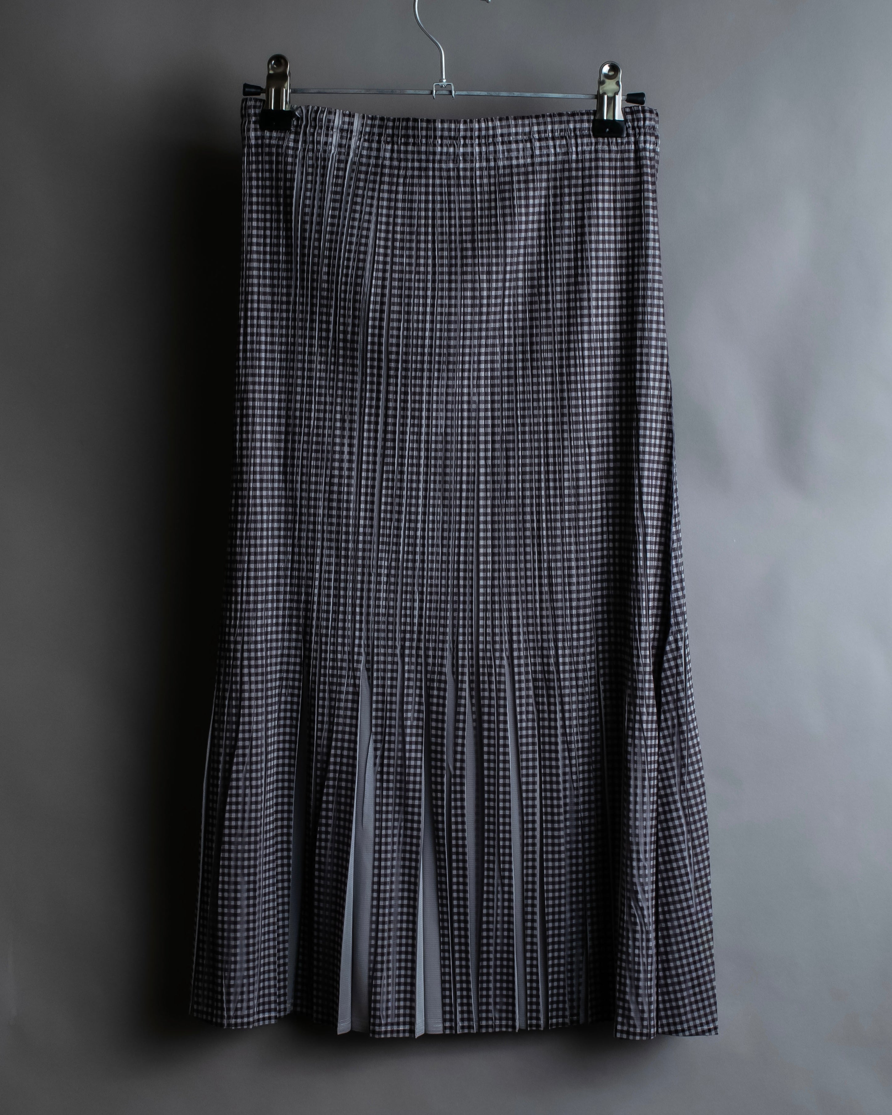 "PLEATS PLEASE ISSEY MIYAKE"
Gingham check sheer combination pleated skirt