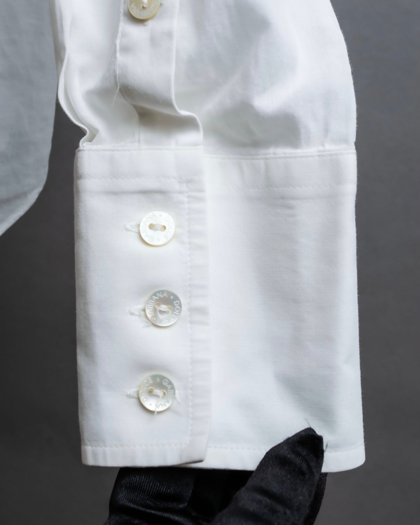 “Dolce&Gabbana”  Front volume frill designed shirt