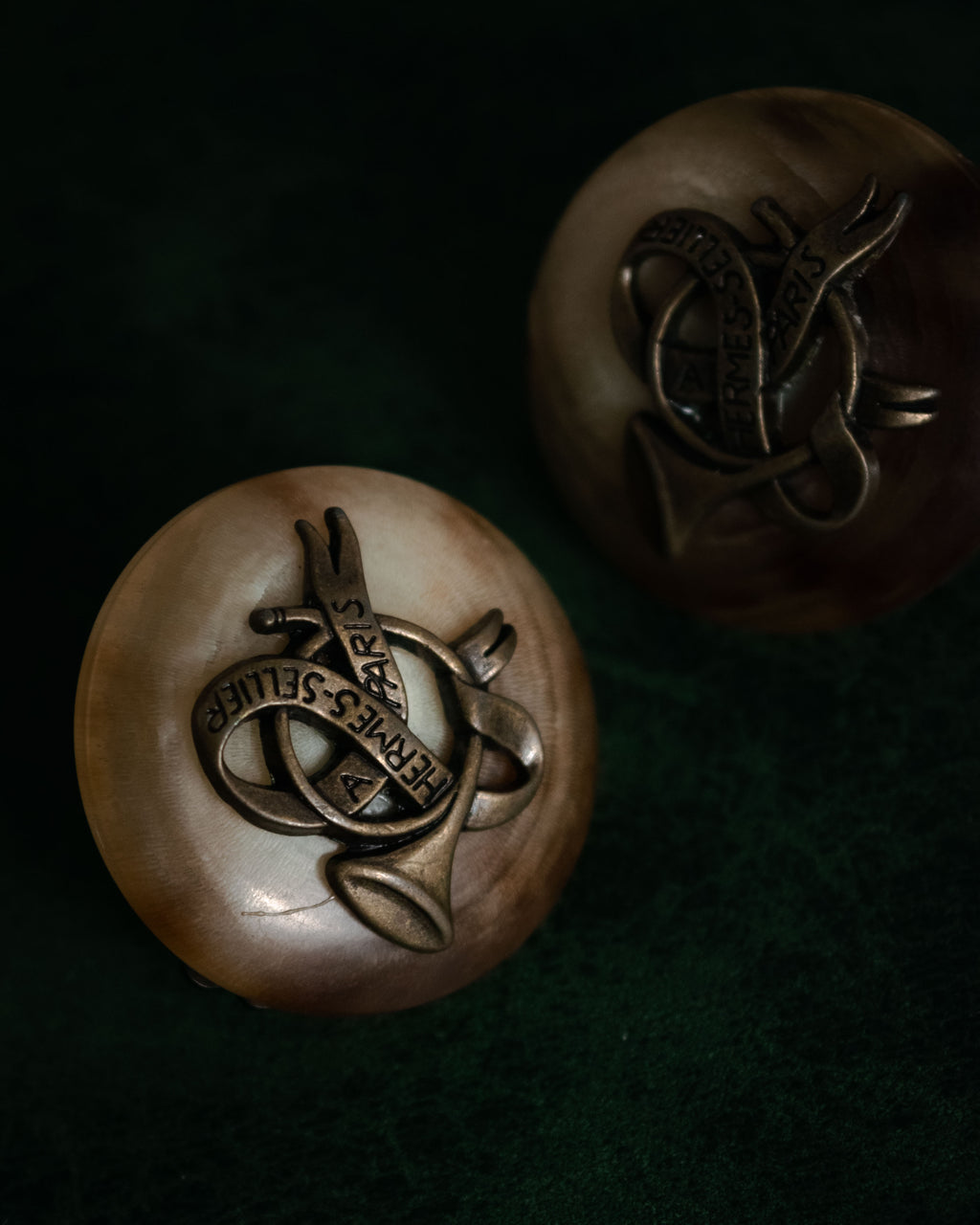 "HERMES" 90’s horn motif buffalo horn clip earrings