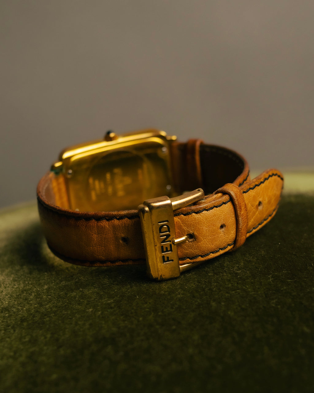 “FENDI” 80’s-90’s Rectangular quartz leather watch