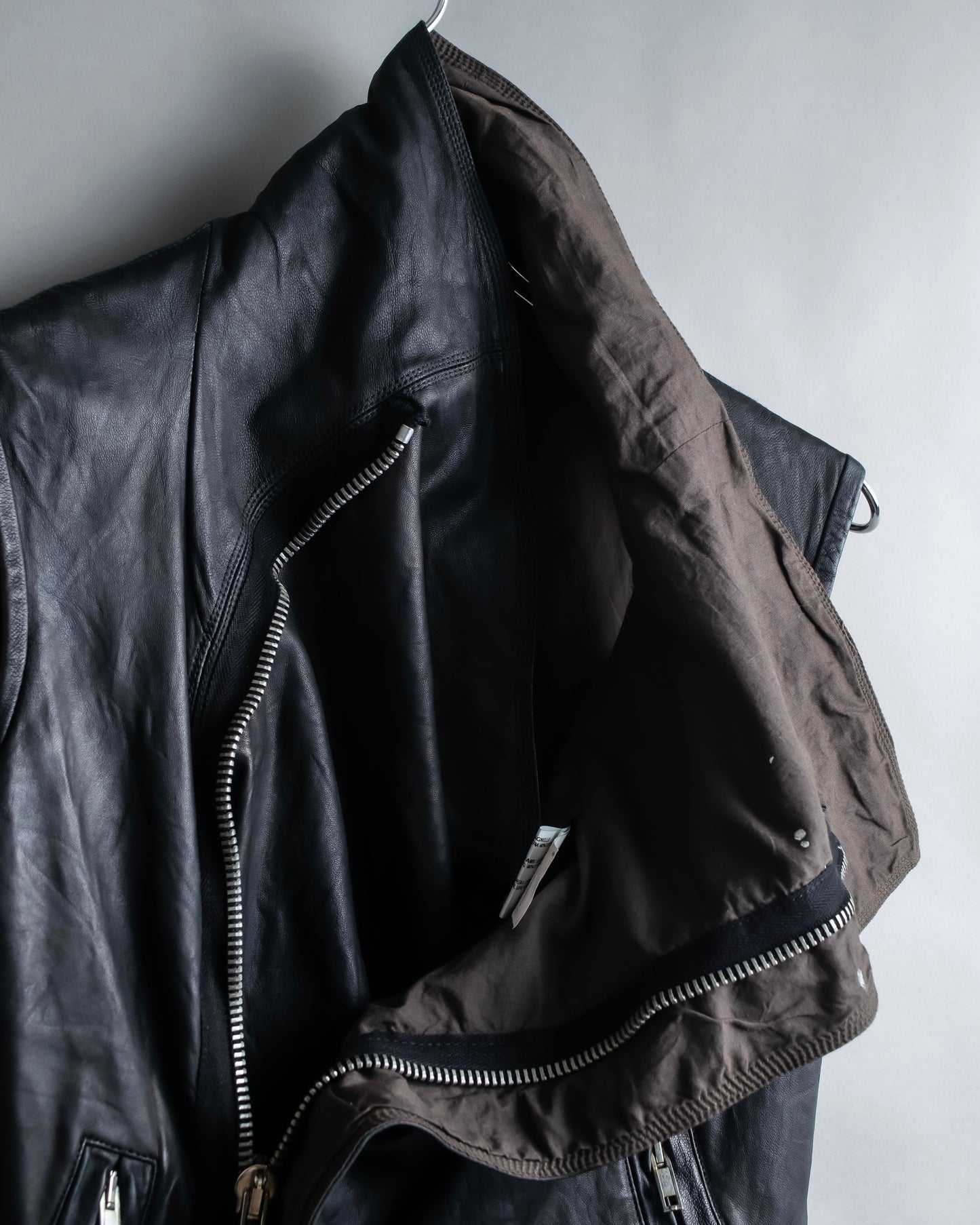 "Rick Owens" 100% lamb leather high neck sleeveless jacket