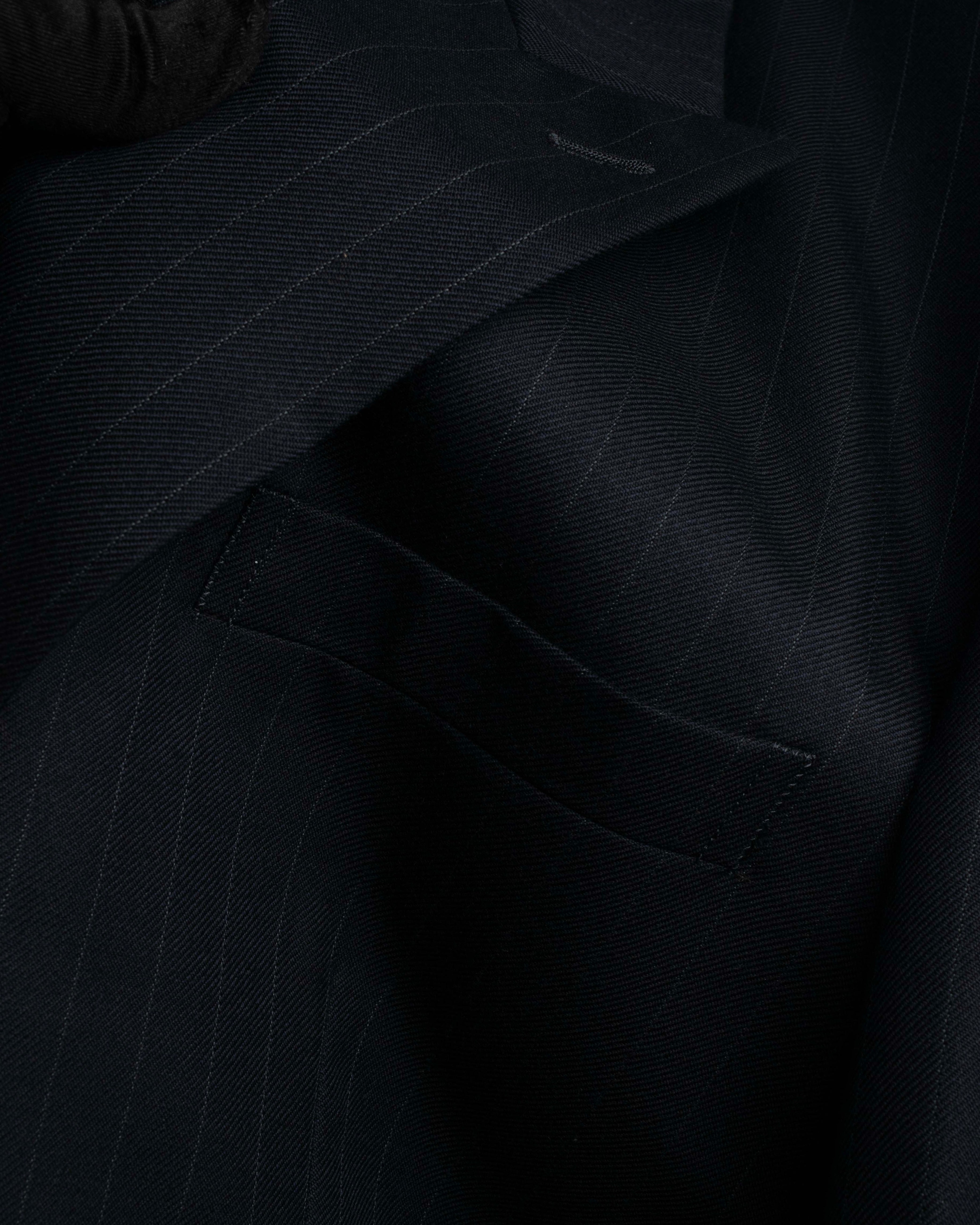 "YVES SAINT LAURENT" 00's shadow stripe pattern beautiful tailoring set up