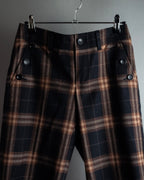 "BURBERRY" Decorative button design check pattern short pants