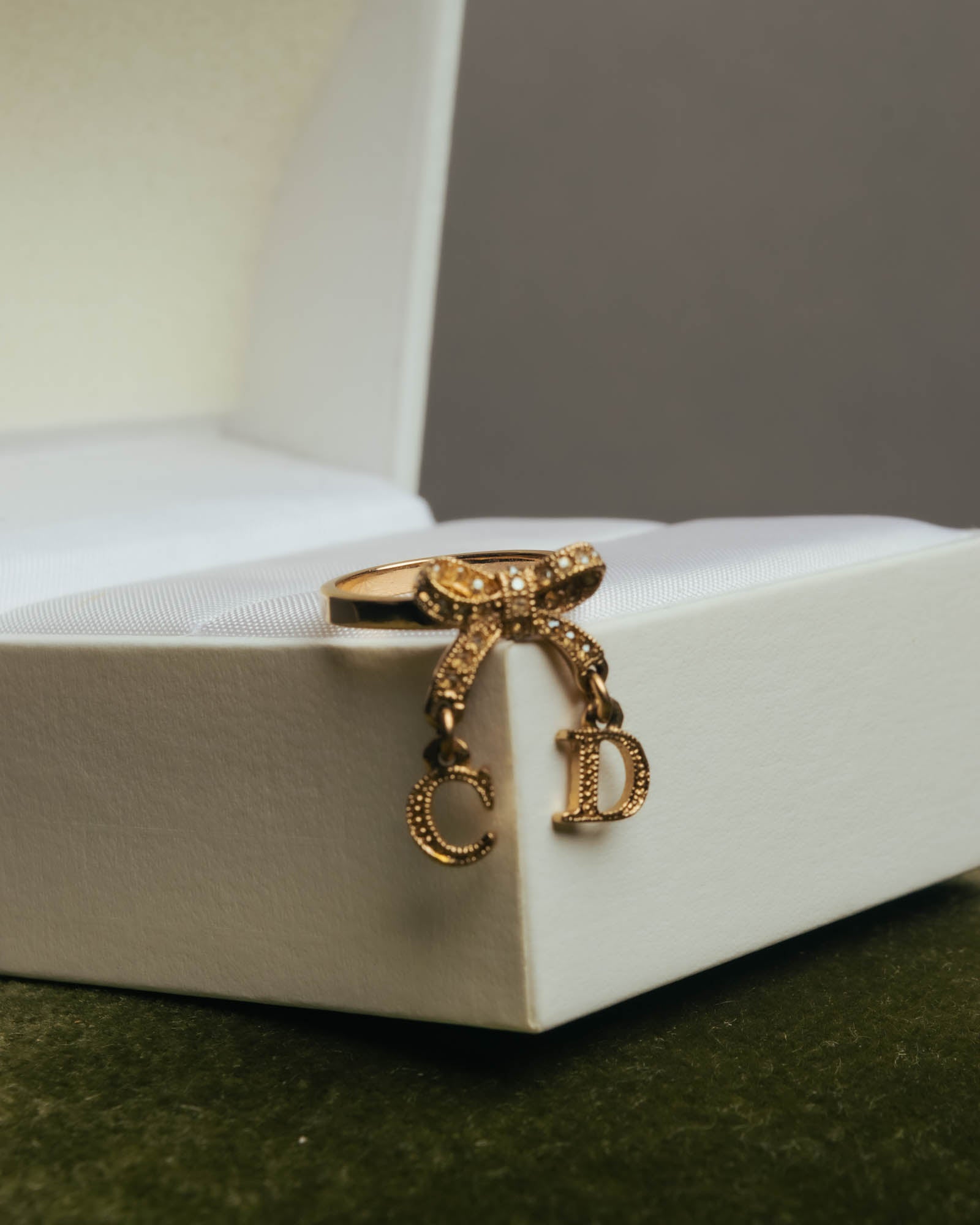 -SPECIAL- “Dior” 00’s-10’s Ribbon CD logo charm ring