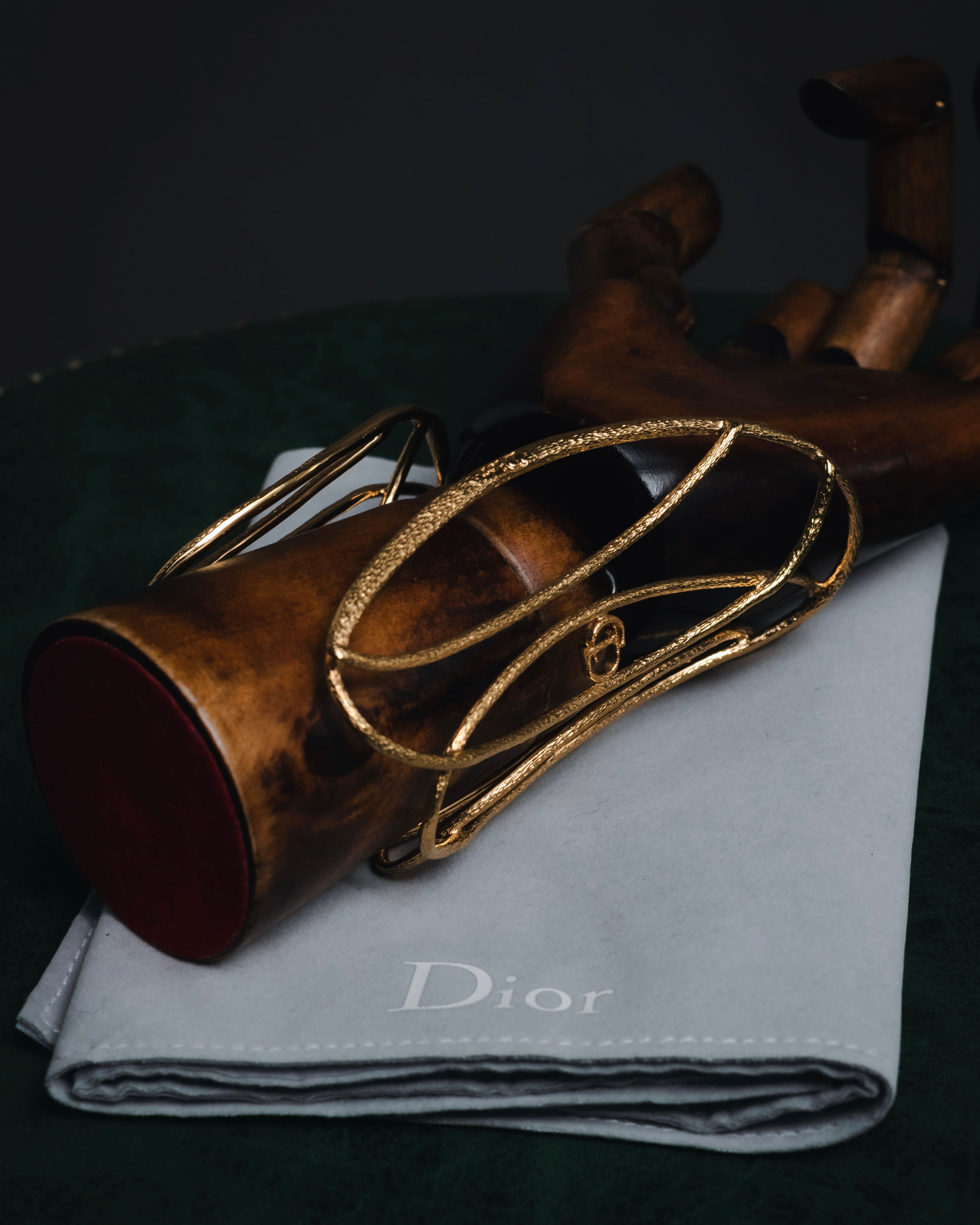 –SPECIAL– "Christian Dior" 2016-19 sculptural wirework cuff bangle