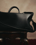 -SPECIAL- "GUCCI" 70's-80's Crest-detailed black leather two-way duffle bag