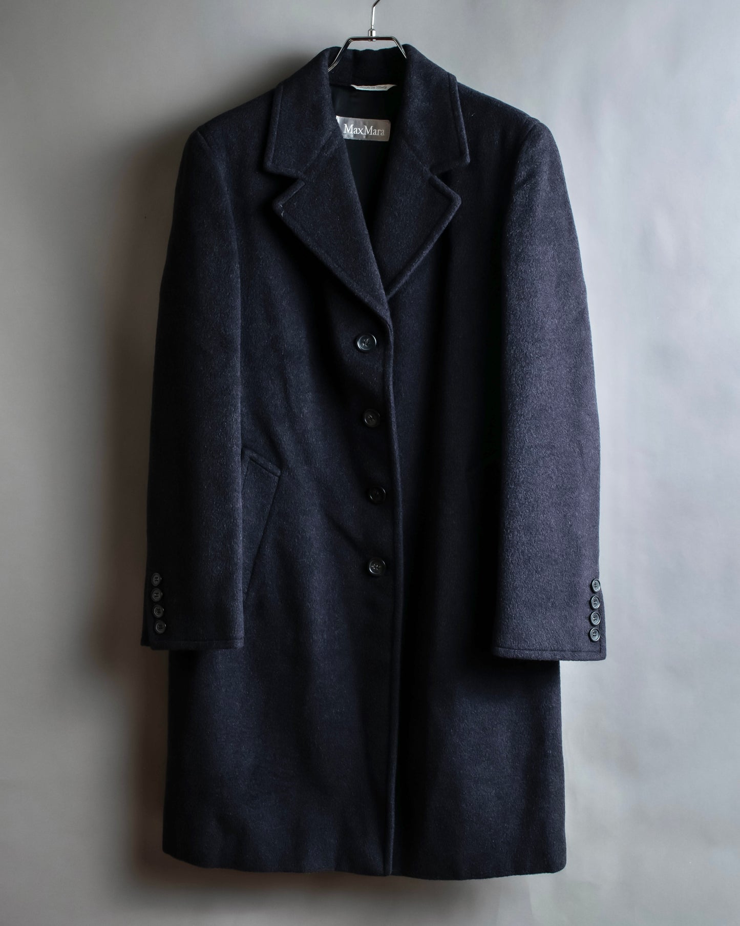 "Max Mara" Straight line silhouette single breasted chester coat