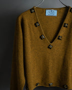"PRADA" Jewelry decorative design V-neck knit