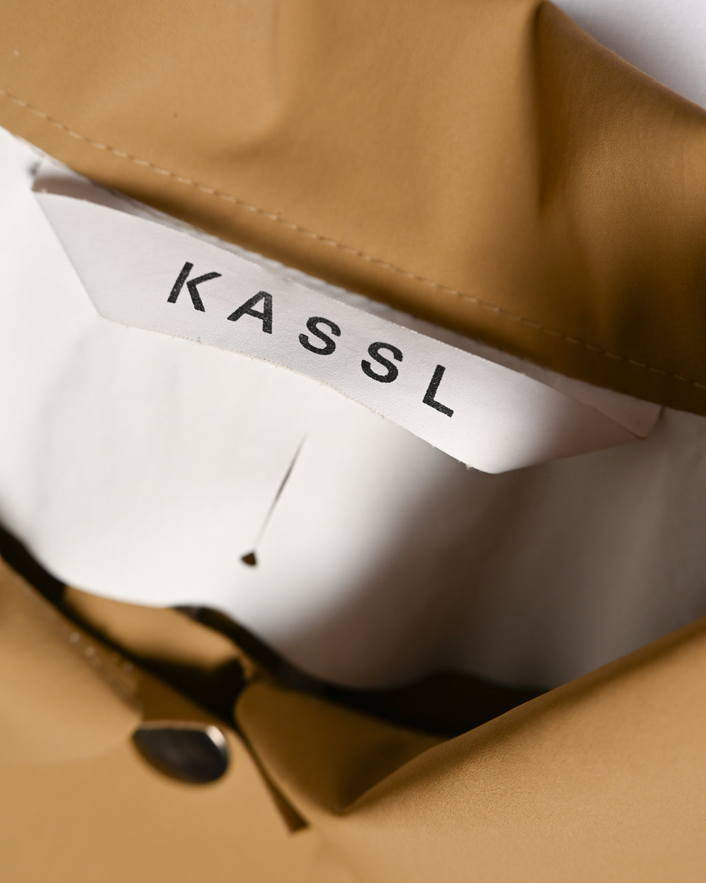 KASSL EDITION/ 20SS Patch Button Designed  Rain Coat