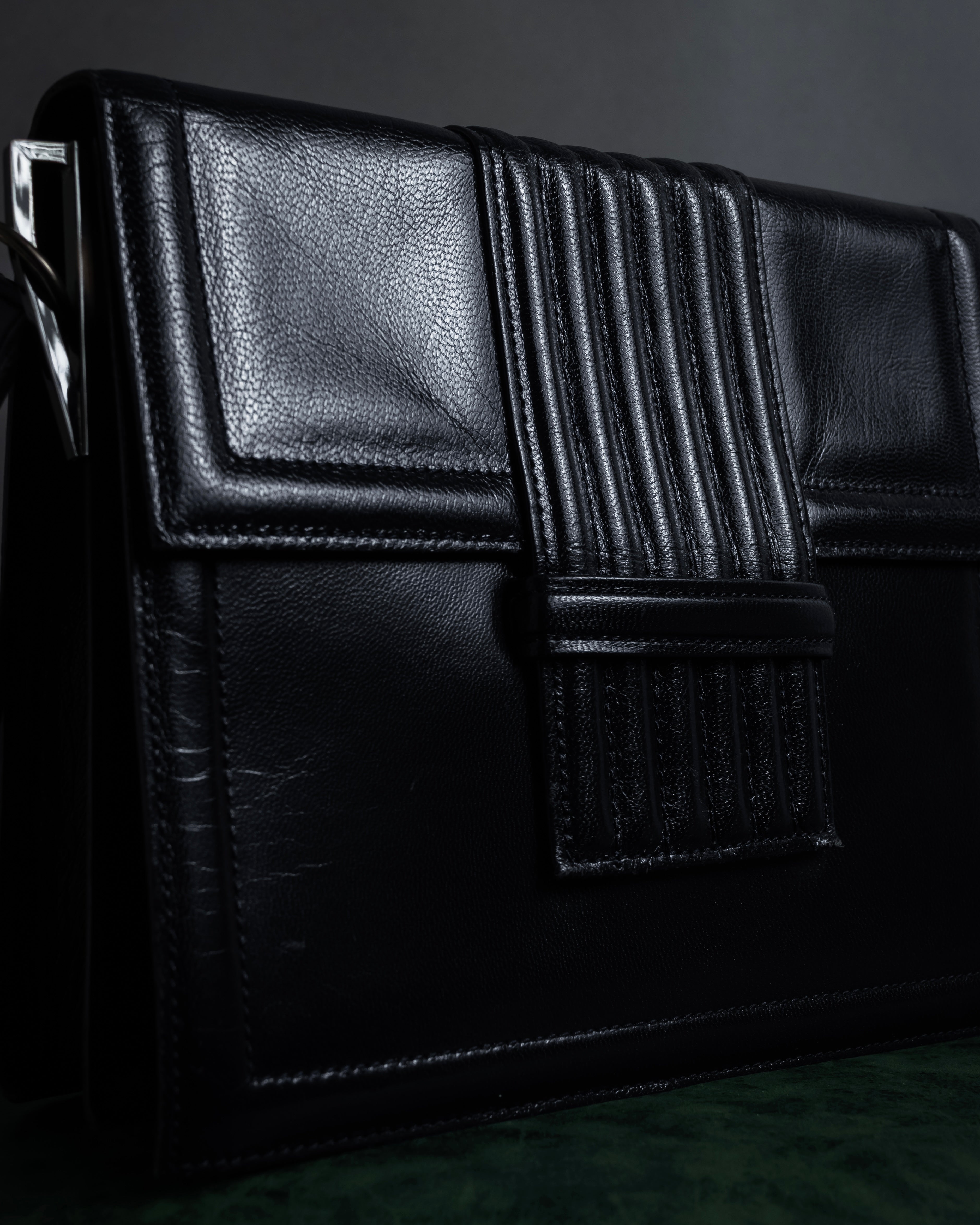 "YVES SAINT LAURENT" Straight ridge design square forum leather bag