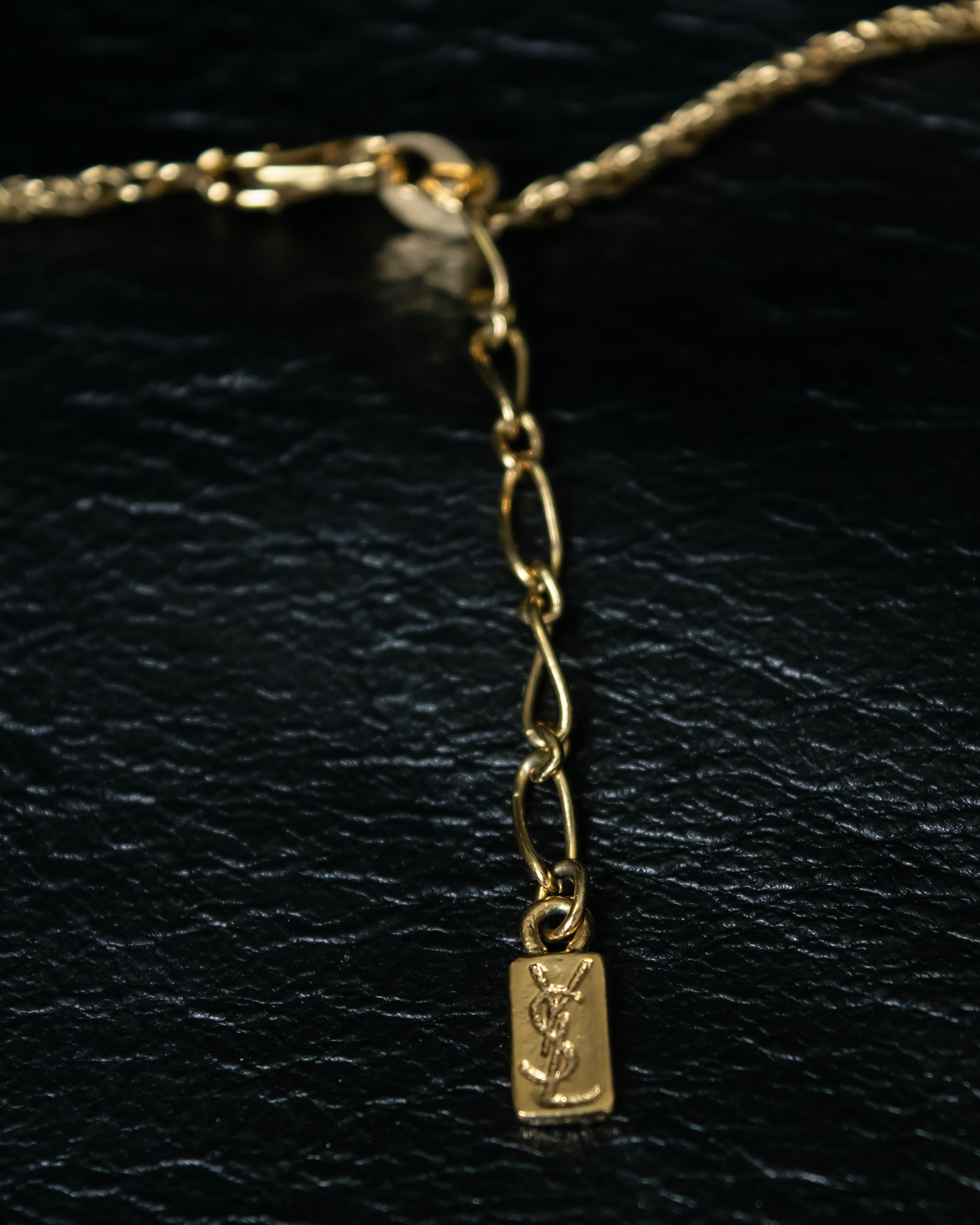 “Yves Saint Laurent” antique processed gold chain necklace