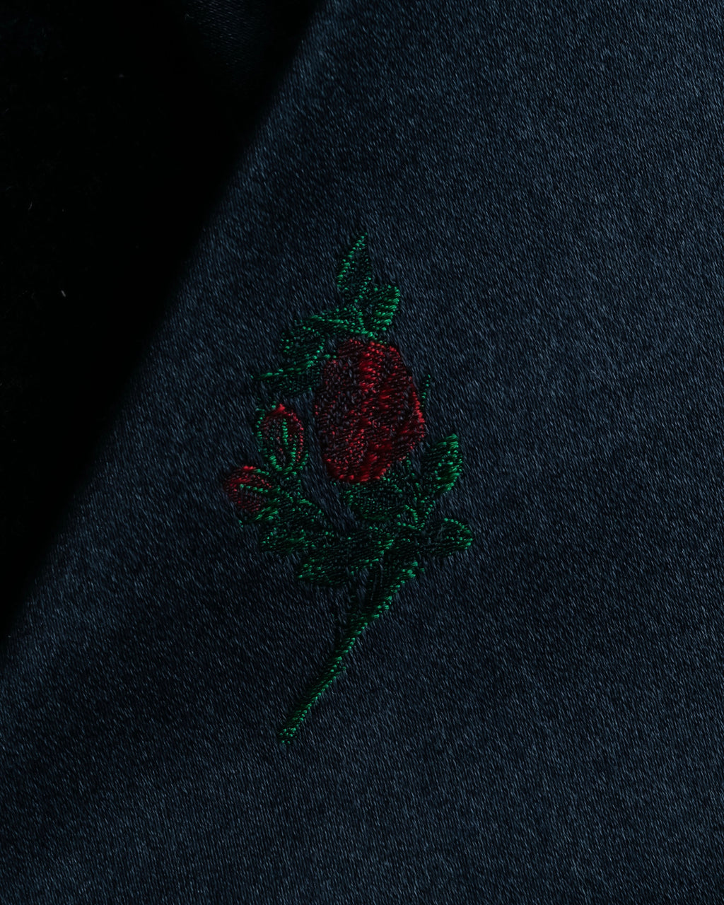 "DOMINIQUE FRANCE" Rose flower pattern silk necktie