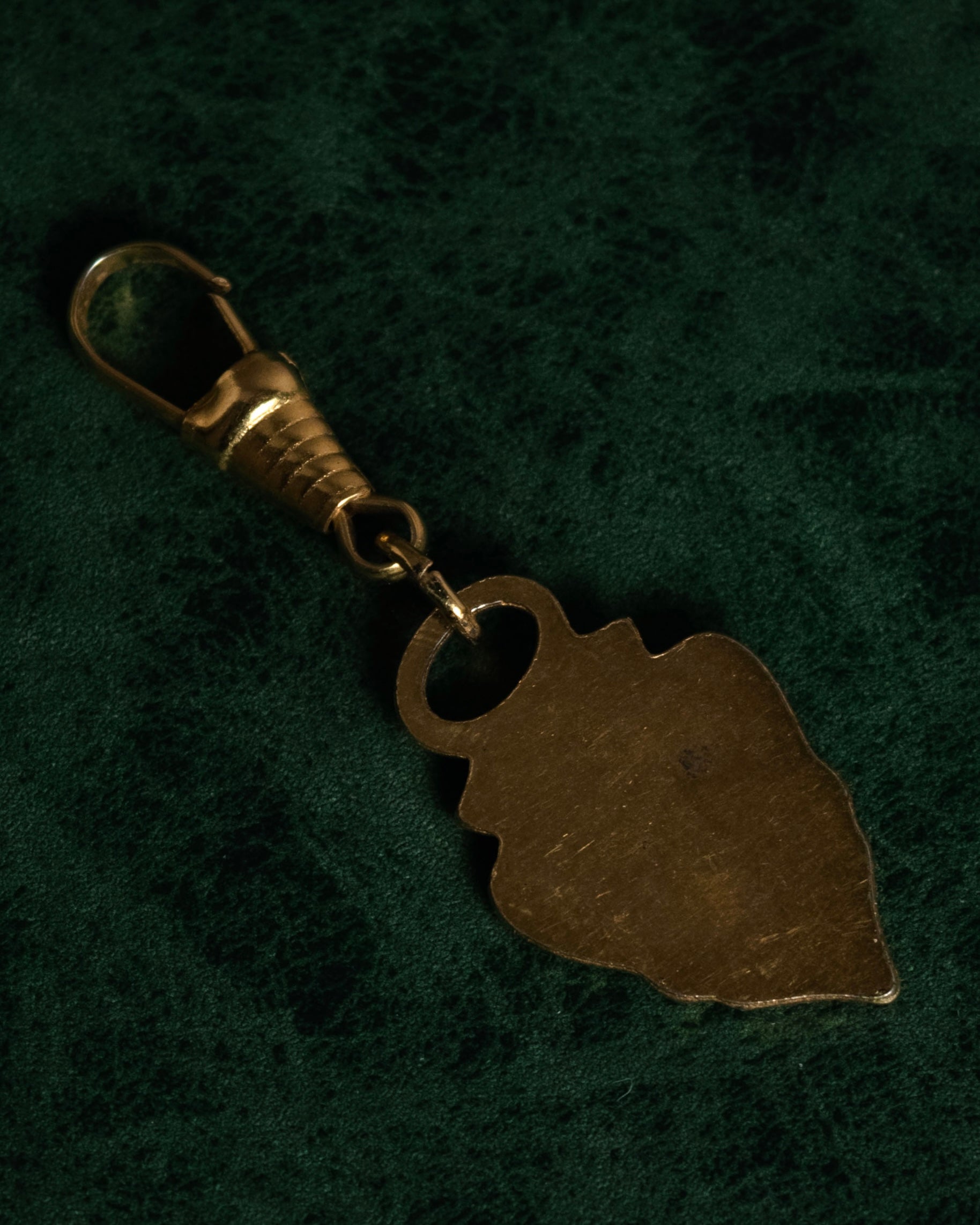 “GUCCI” 70’s-80’s Crest shield charm with spring clasp