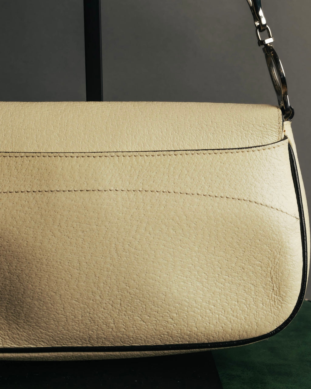"PRADA" 90's-00's Cream pebbled leather shoulder bag