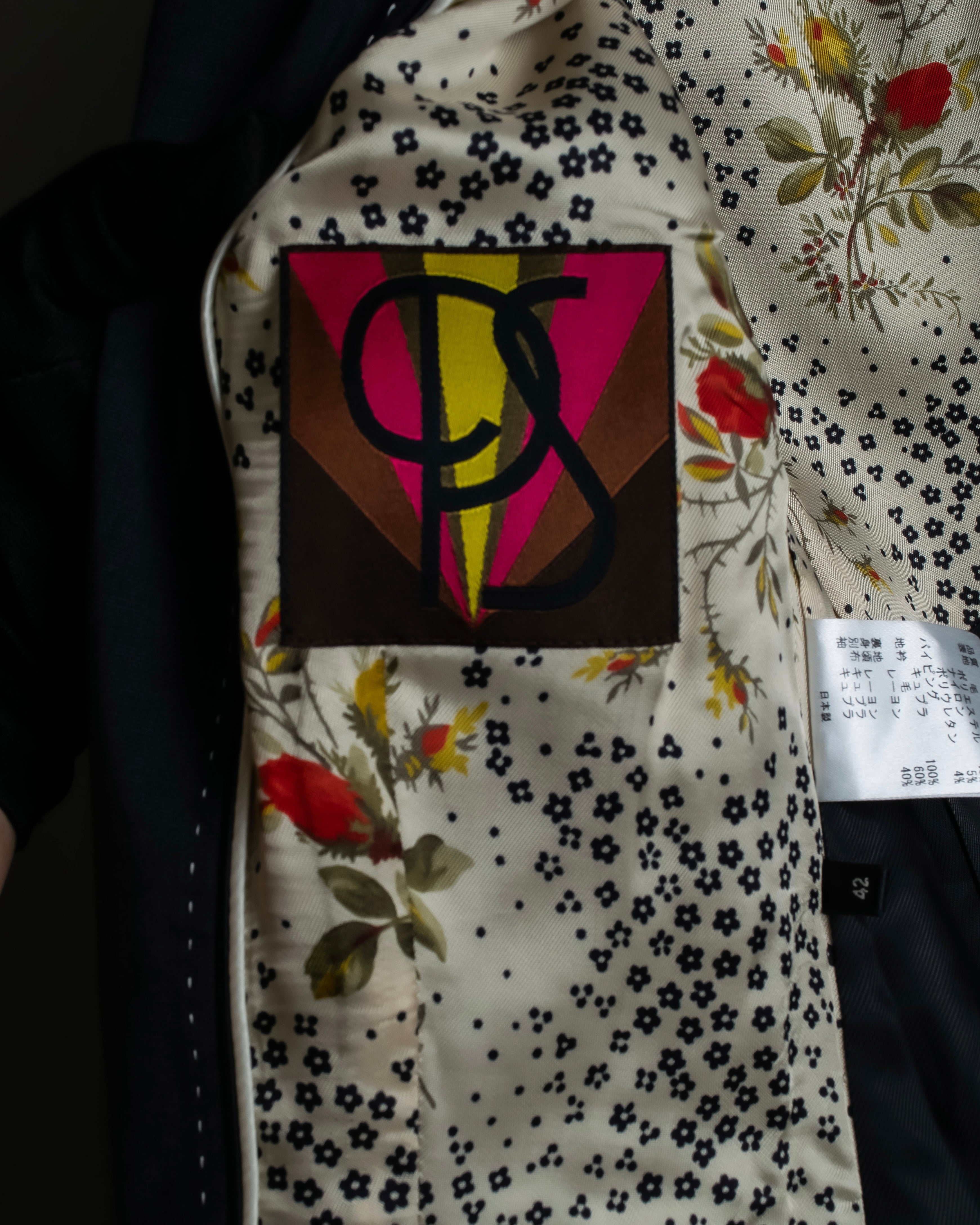 "PAUL SMITH" Consecutive button design compact jacket