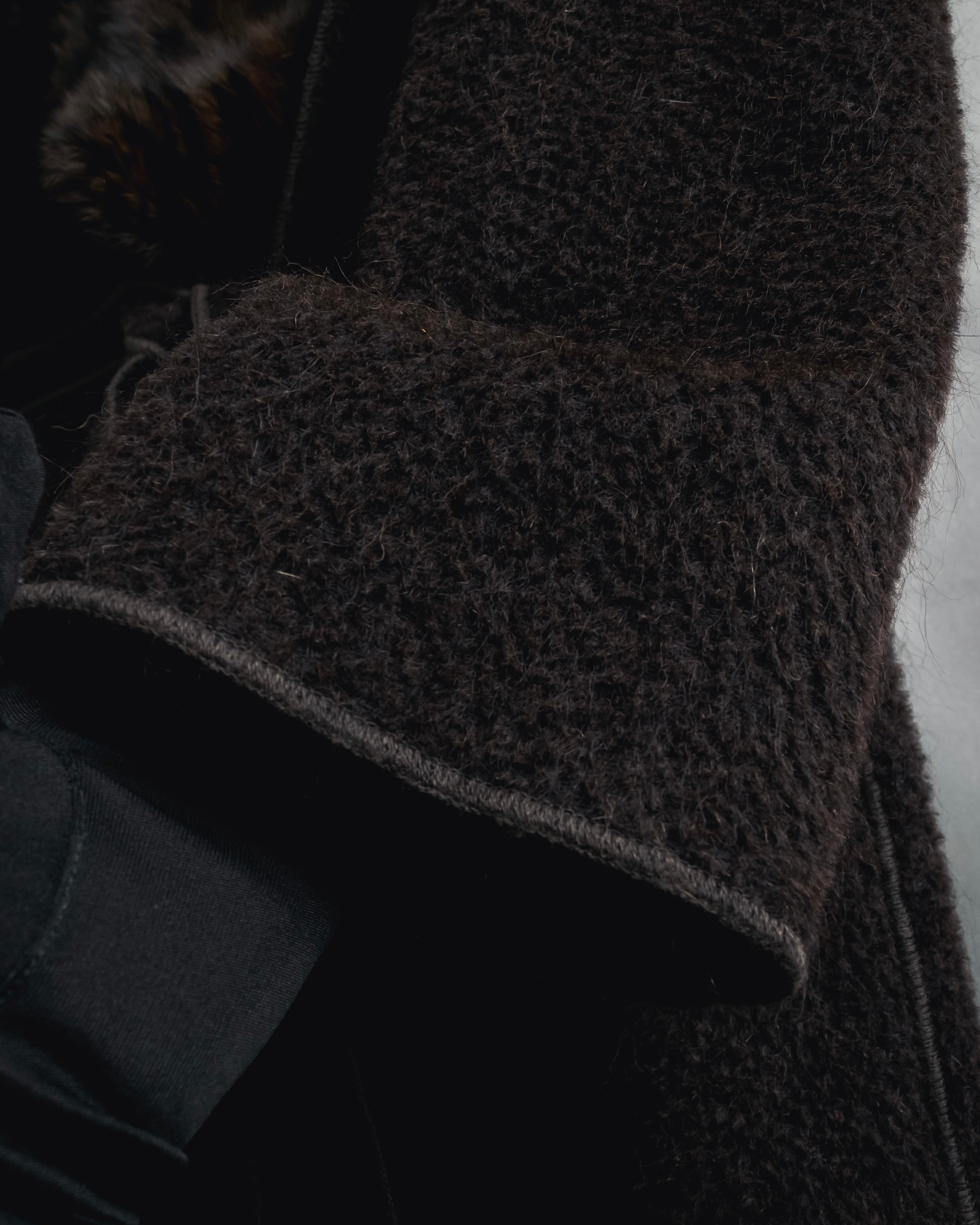 "FENDI" 90’s-00’s Sculptural belted leopard cat fur collar alpaca coat