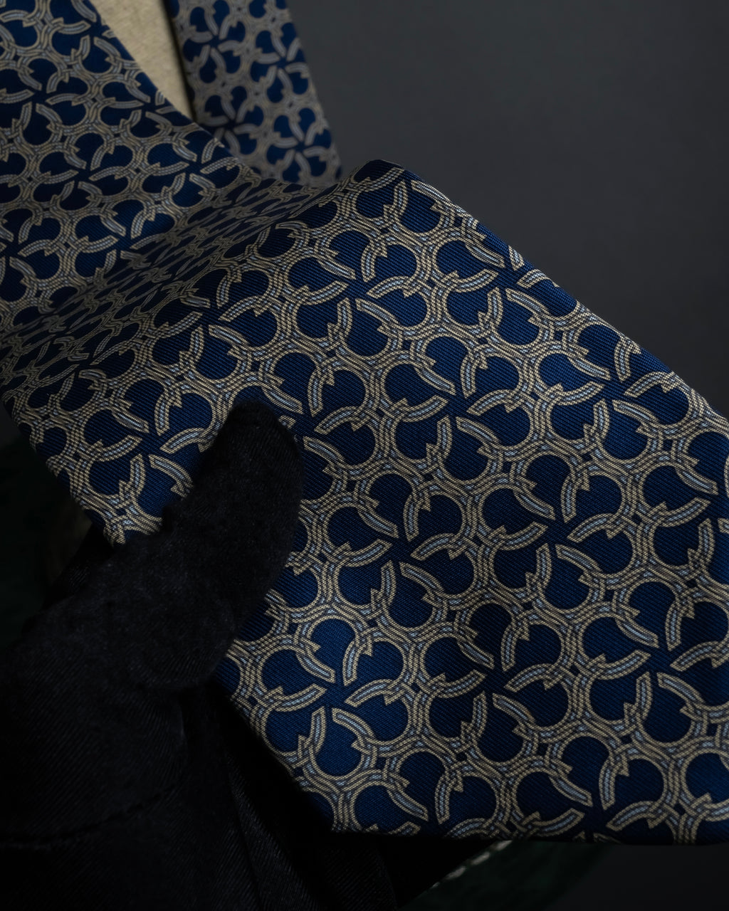 "HERMES" Saddlery anchor chain motif silk neck tie