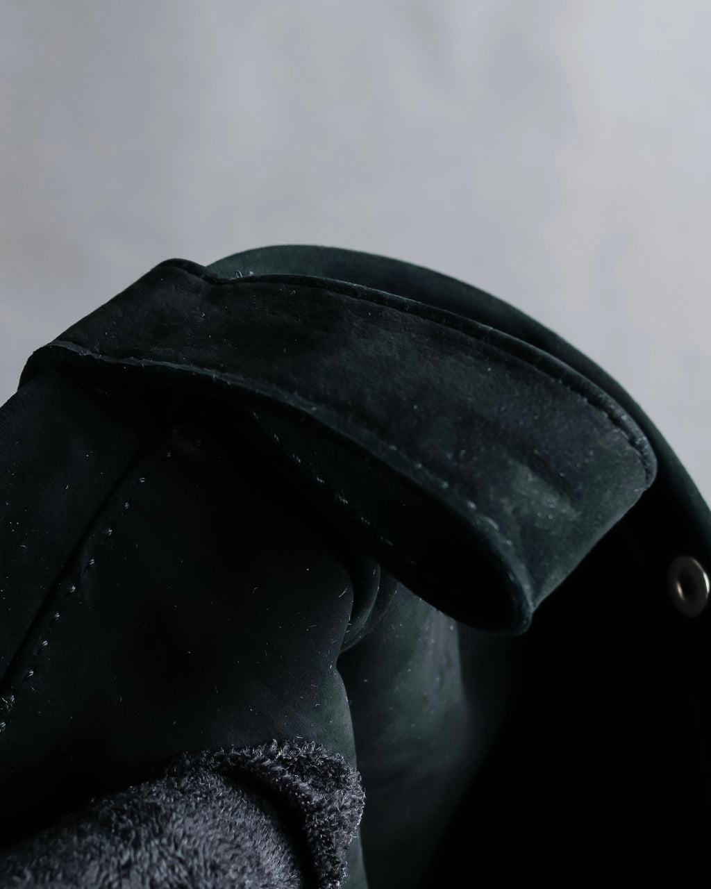 "HERMES" Tout en Douceur black suede panel line shoulder bag