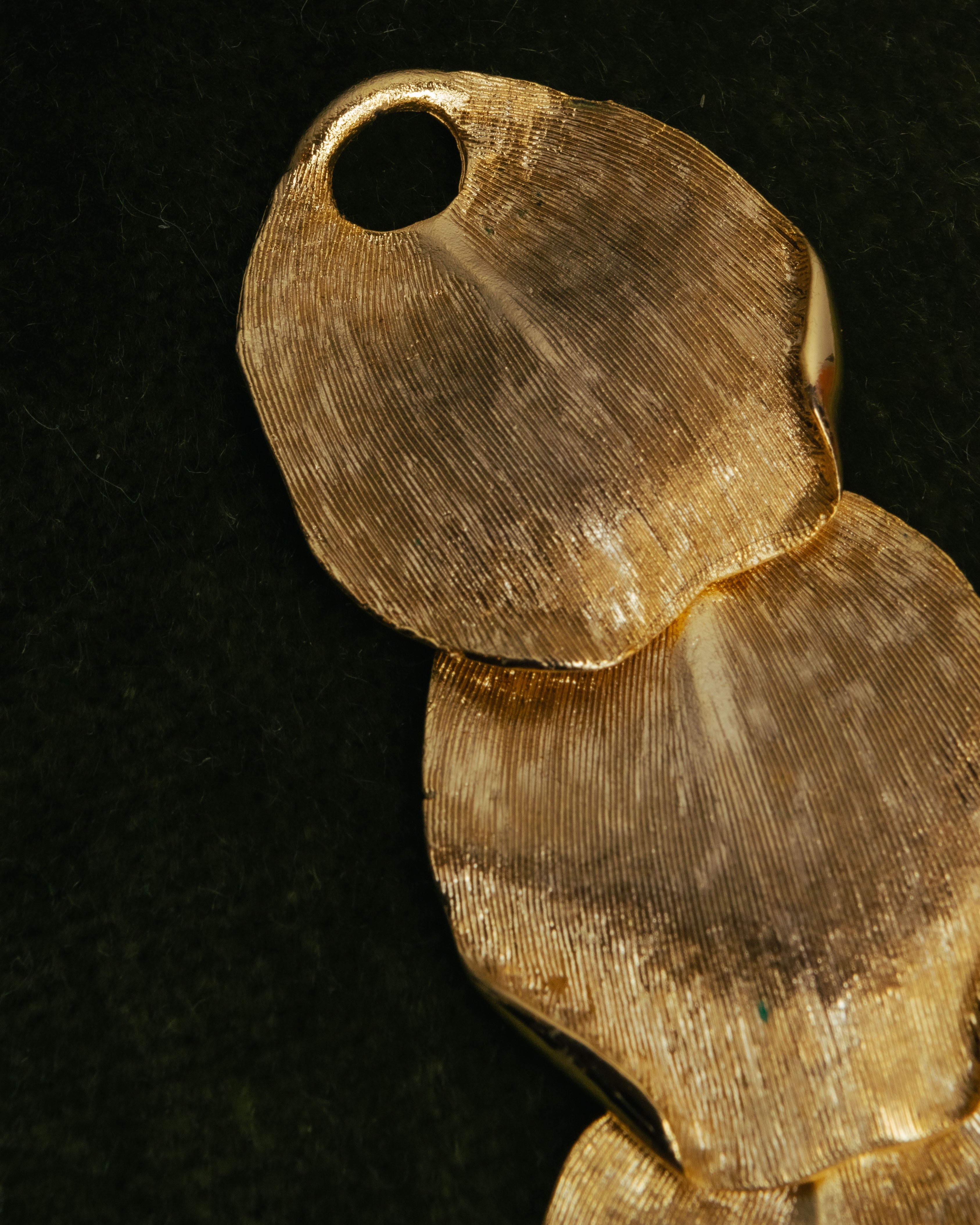 -SPECIAL- “BALENCIAGA” 2000-2012 Ghesquière era sculptural petal necklace