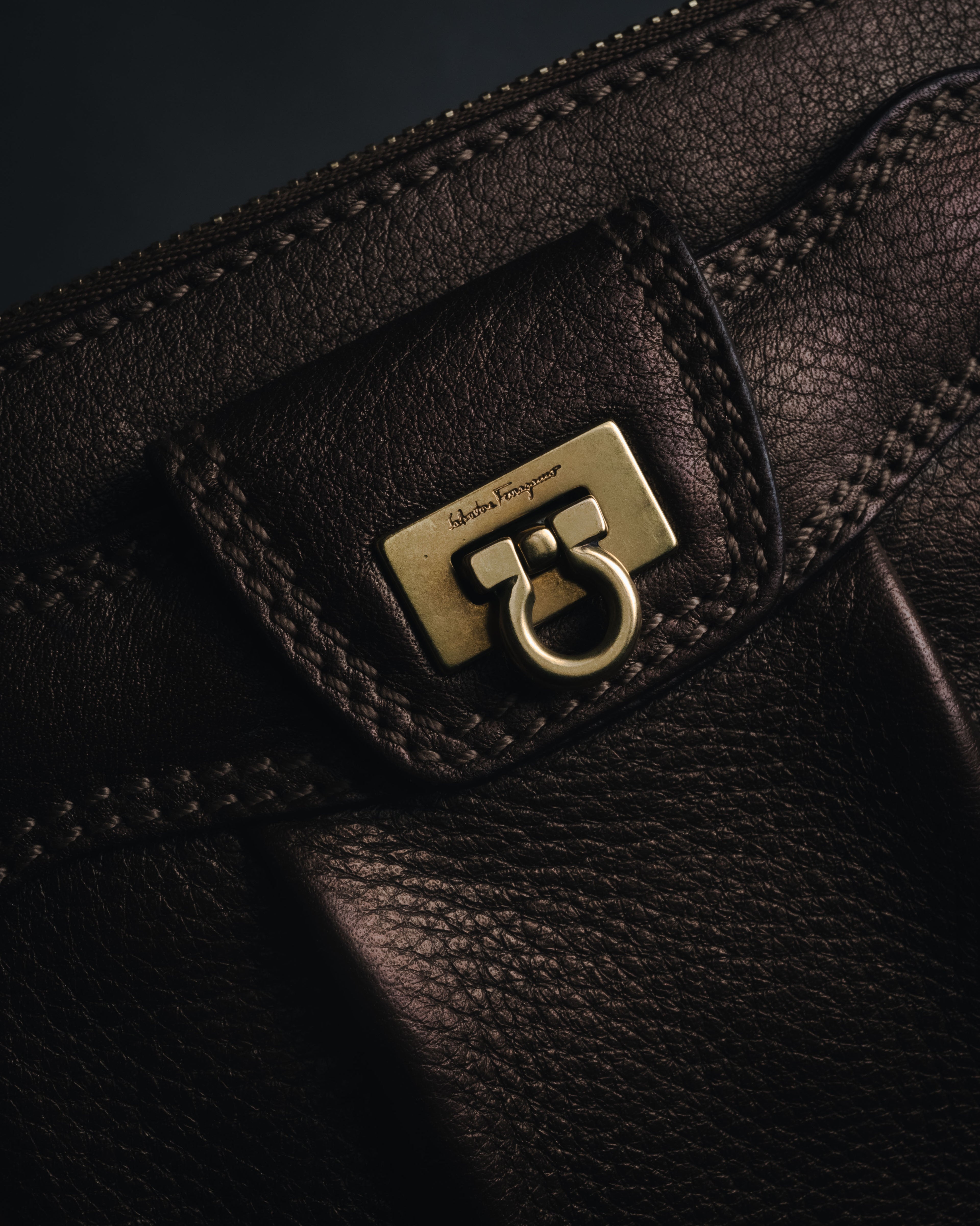 "Salvatore Ferragamo" 2000’s gathered metallic leather ball-link shoulder bag